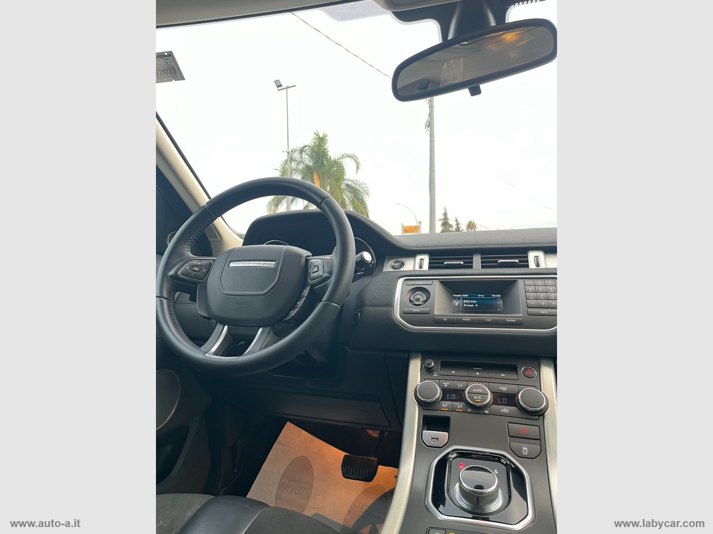 RR Evoque 2.2 TD4 5p. Prestige - immagine 9