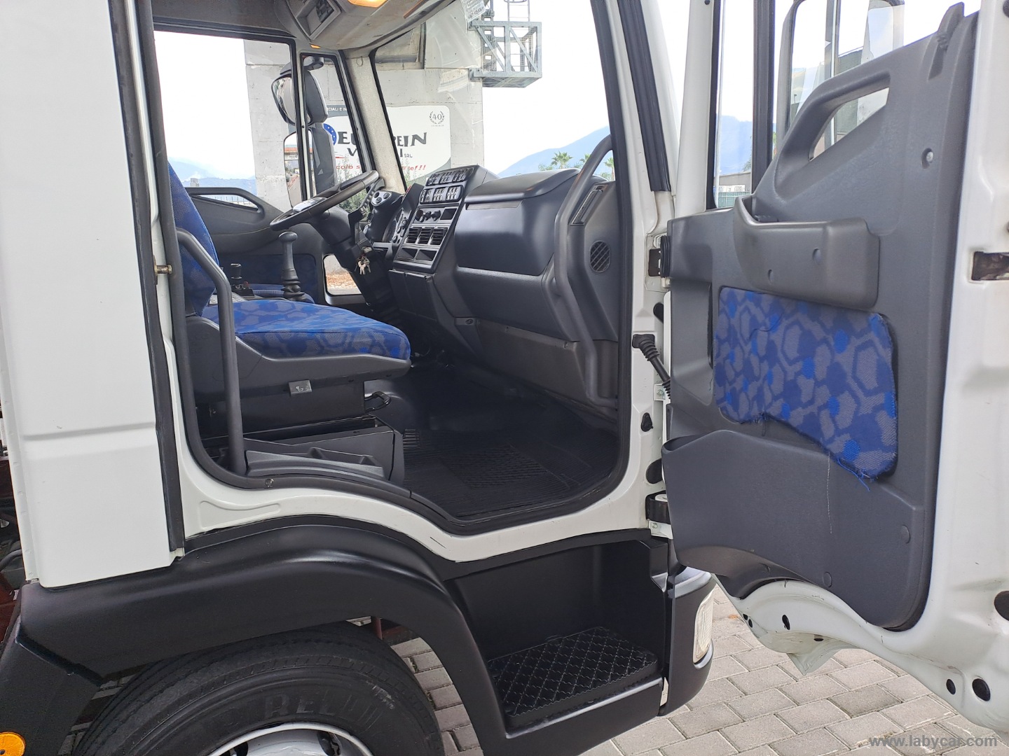 EUROCARGO ML 80E17 GRU E RIBALTABILE TRILATERALE BENELLI - immagine 9