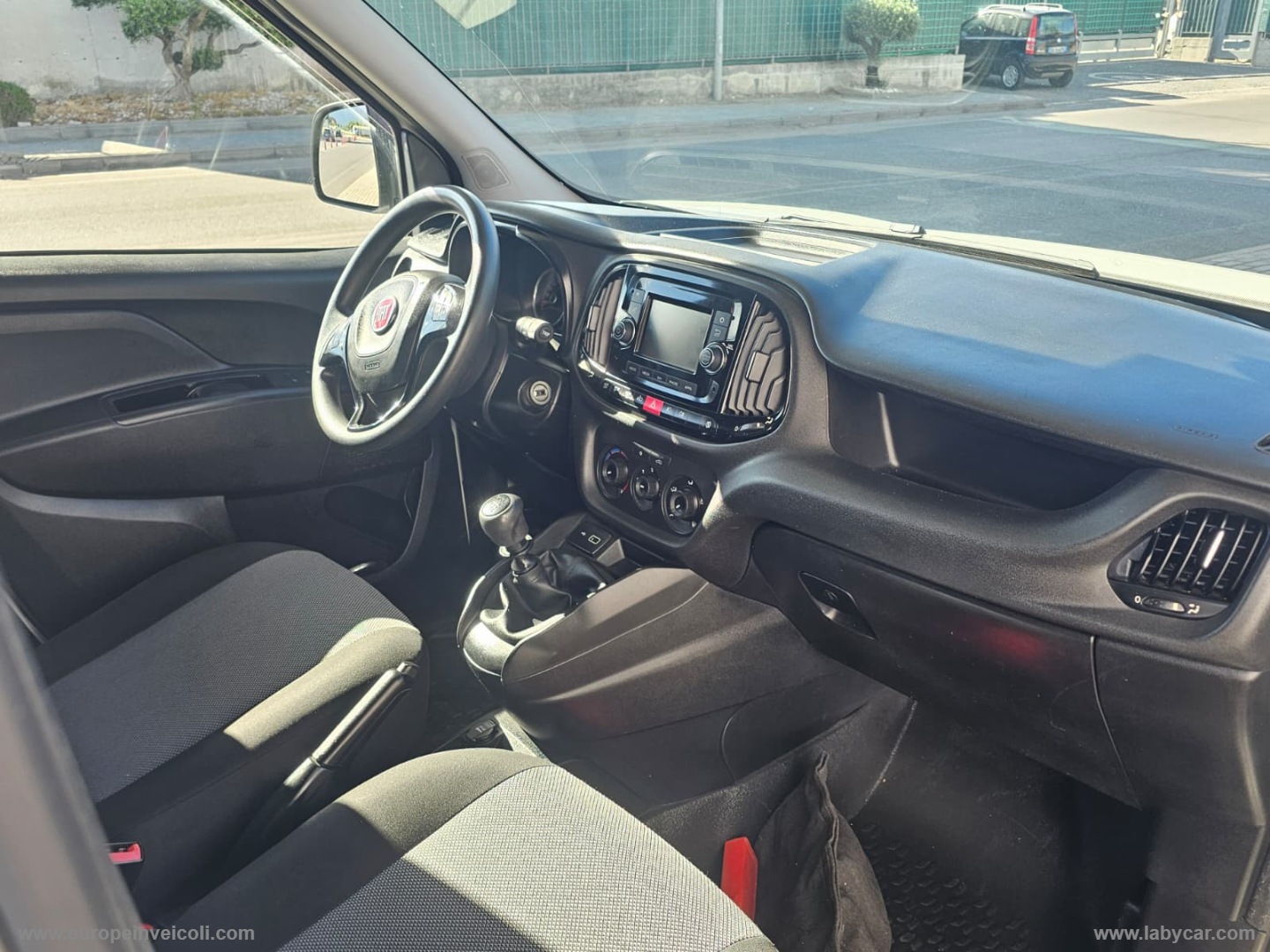 Doblò 1.6 MJT 105 PL-TA Cargo MaxiXL Bus FIAT DOBLO' - immagine 9