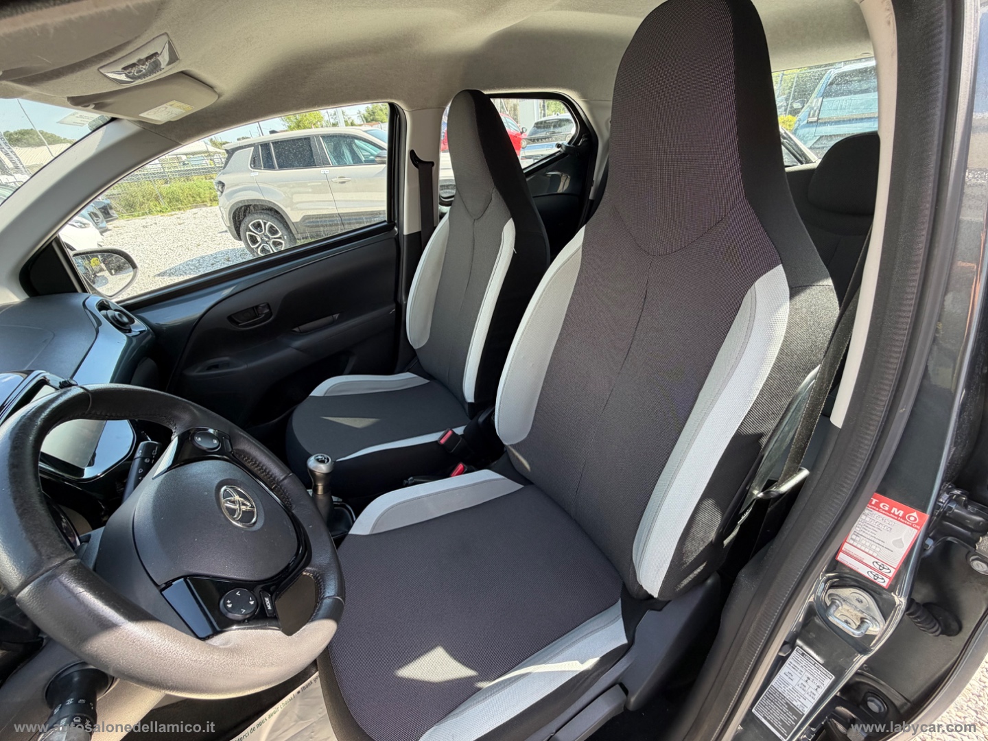 Aygo 1.0 VVT-i 69 CV 5p. x-clusiv - immagine 9