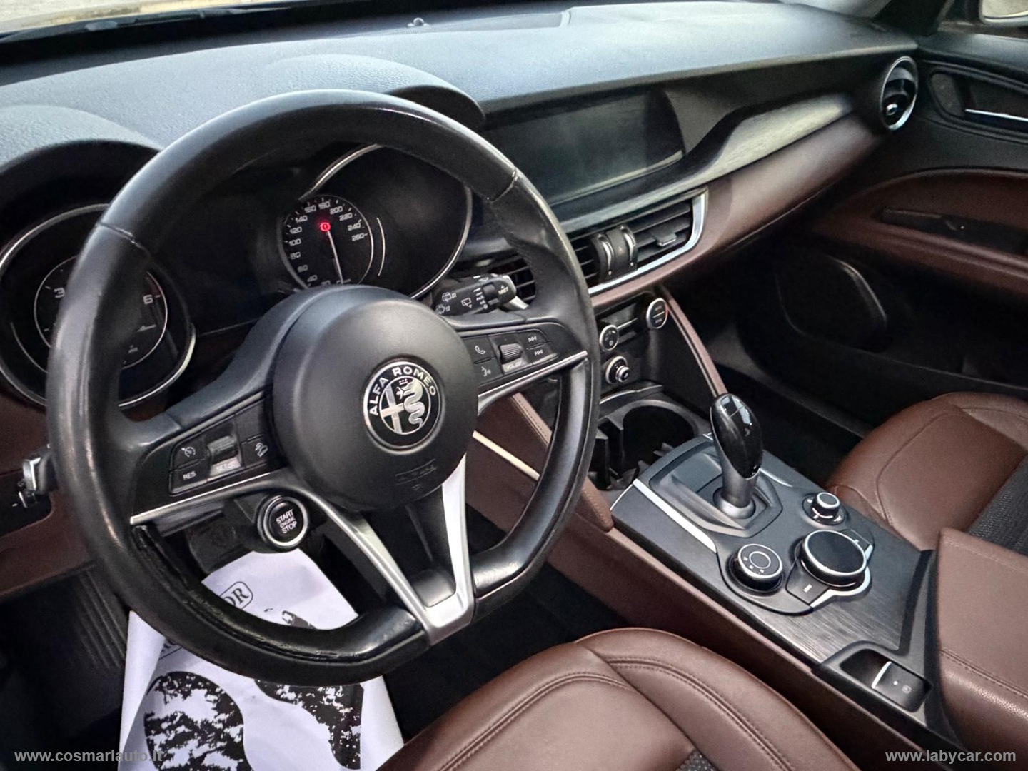 Stelvio 2.2 T.diesel 210 CV AT8 Q4 Exec. - immagine 9