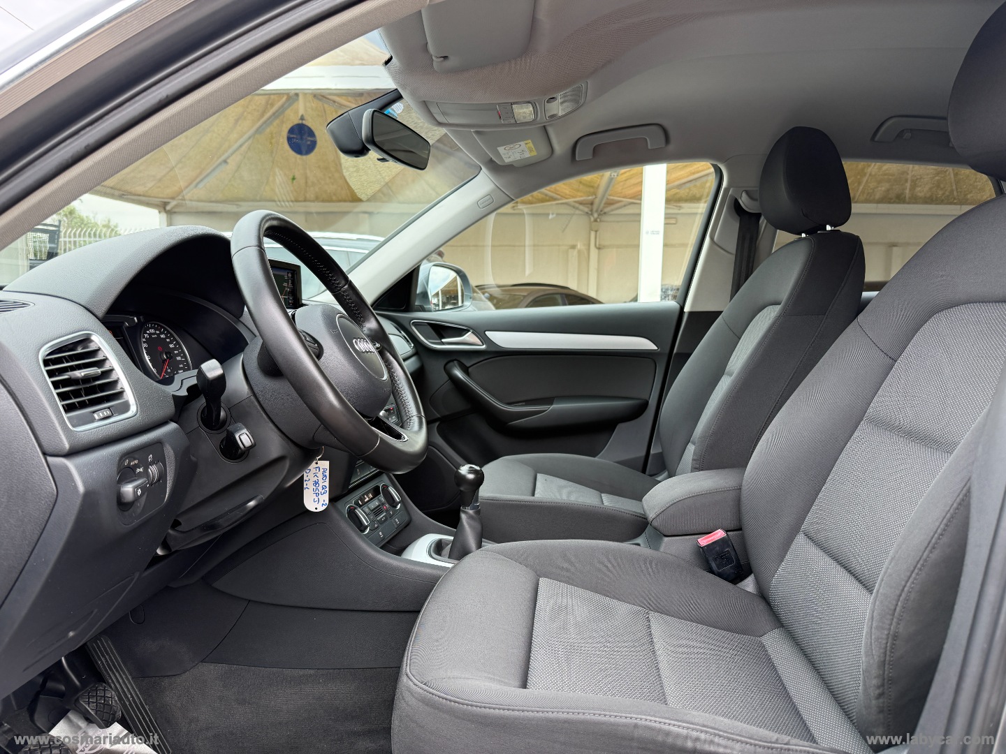 Q3 2.0 TDI 120CV Business - immagine 9