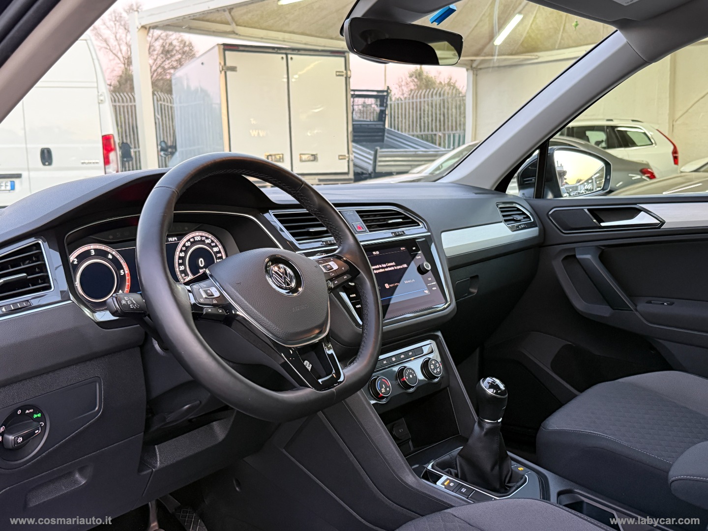 Tiguan 1.6 TDI R LINE EXTERIOR PACK - immagine 9