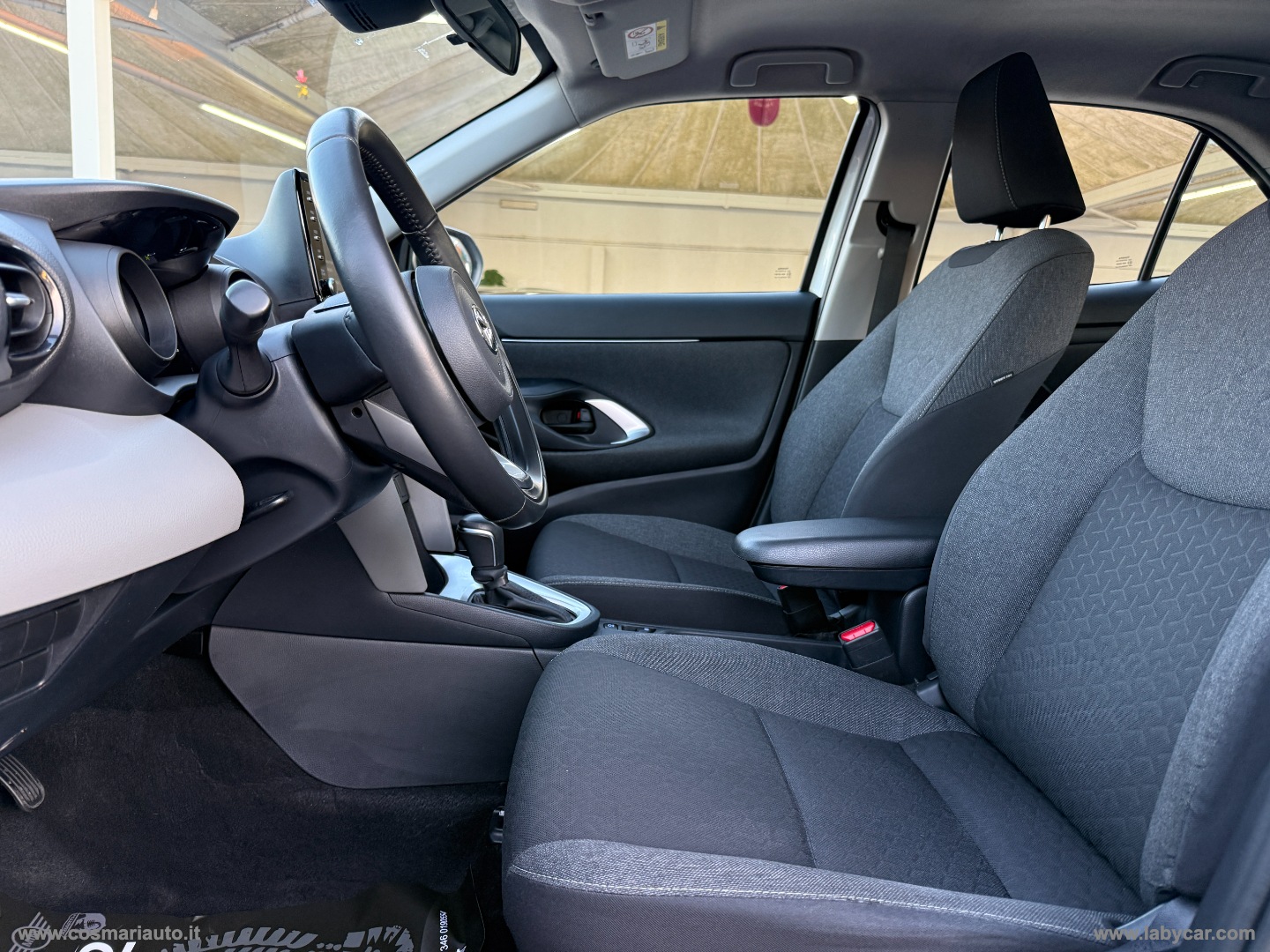 Yaris Cross 1.5 Hybrid 5p. E-CVT Active - immagine 9