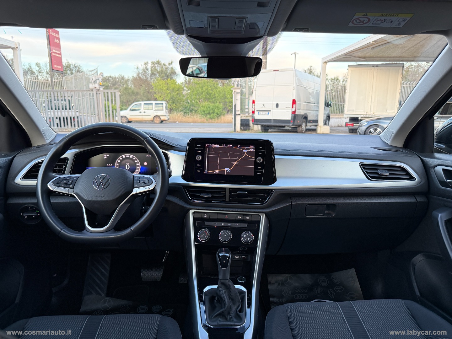 T-Roc 2.0 TDI SCR 150 CV DSG Style - immagine 9