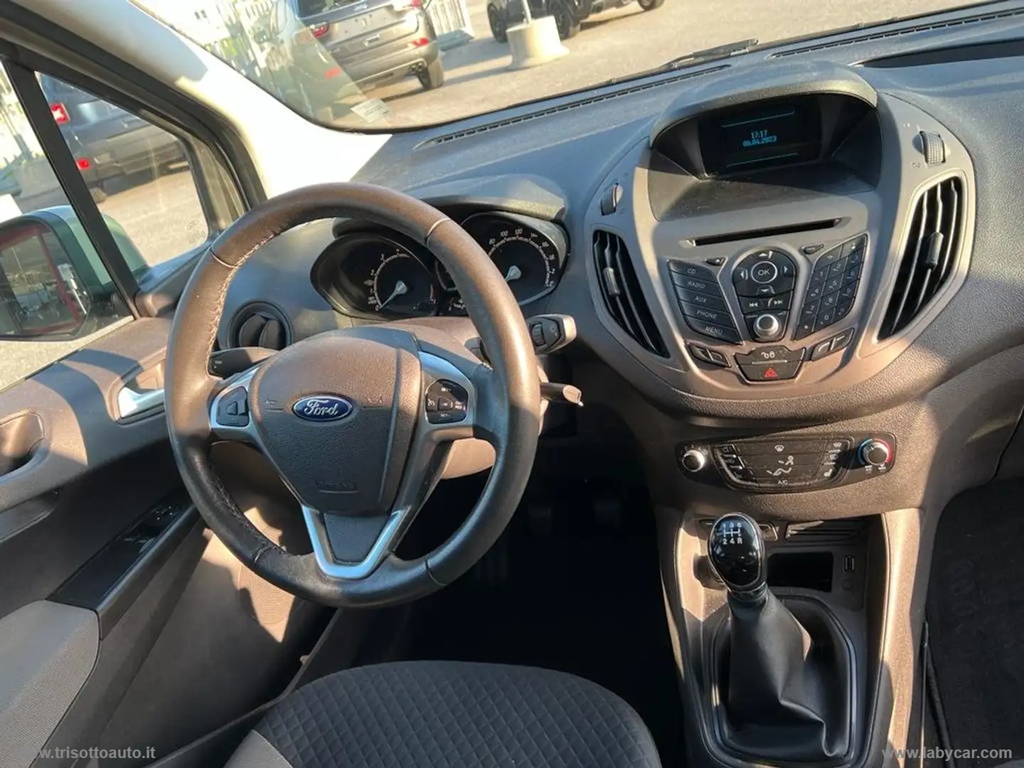 Tourneo Courier 1.0 EcoBoost 100 CV CON GANCIO TRAINO - immagine 9