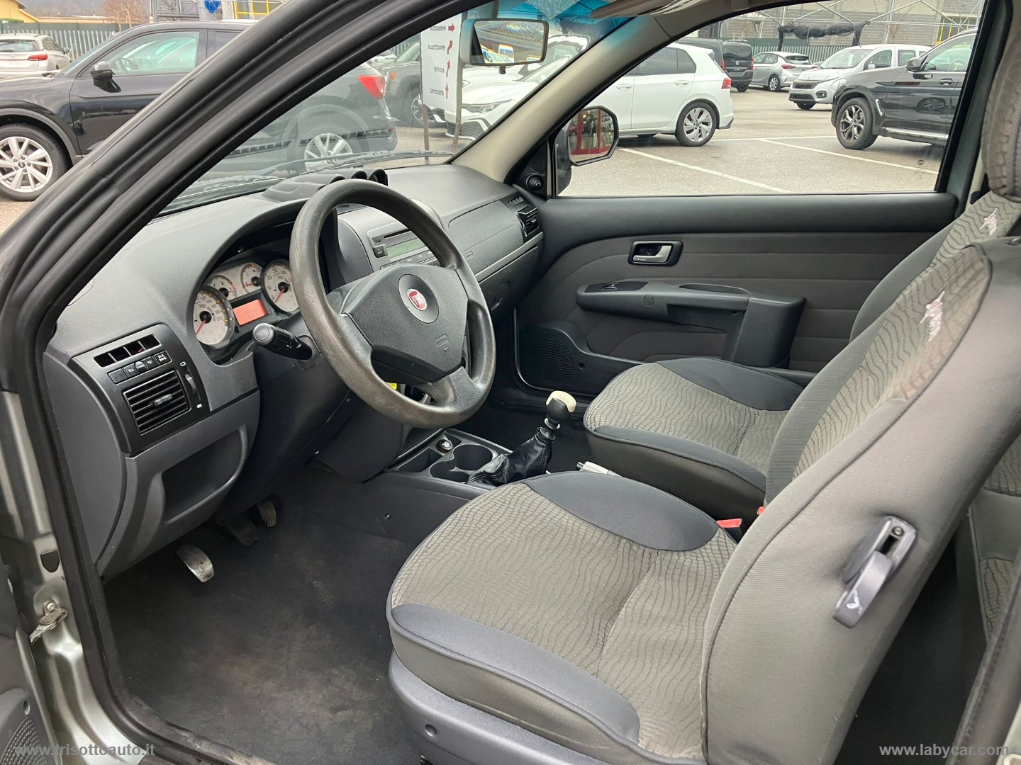Strada 1.3 MJT 95CV Pick-up DC Adventure - immagine 9