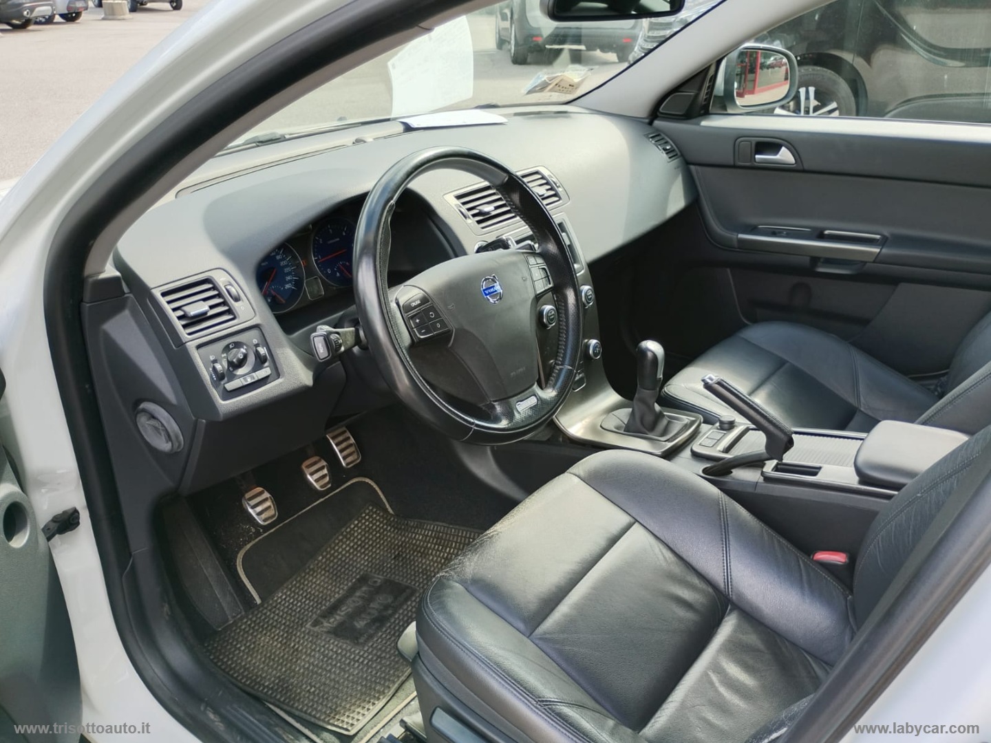 V50 1.6 114CV DRIVE R-design - immagine 9