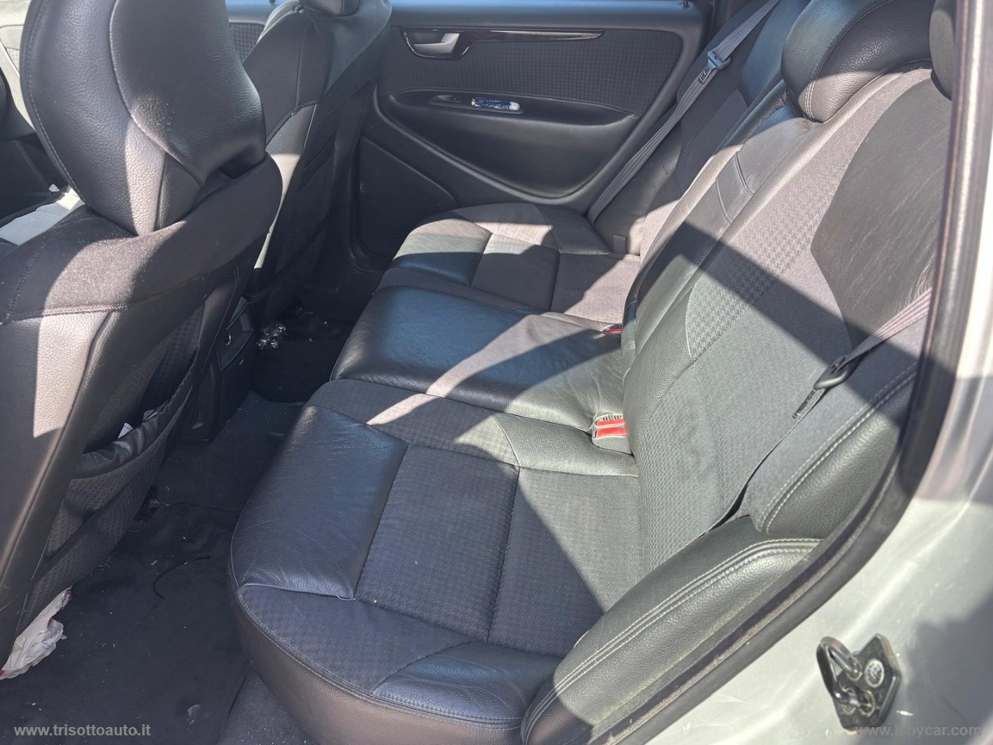 V70 2.4 D5 20V 163CV - immagine 9