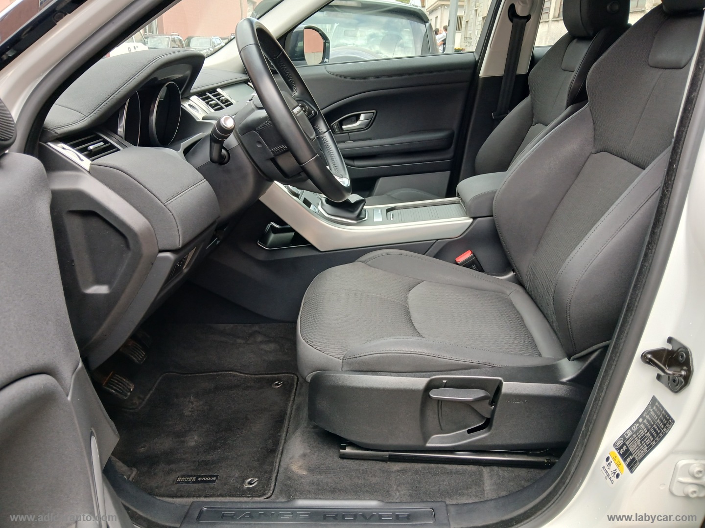 RR Evoque 2.0 TD4 150 CV 5p. - immagine 9