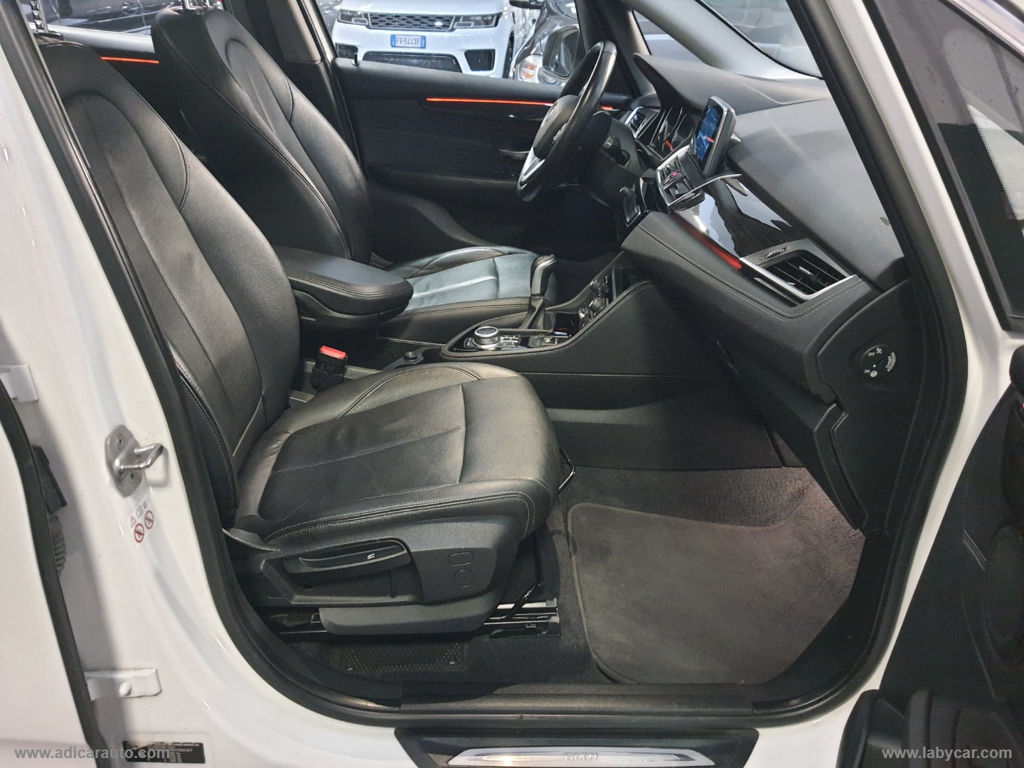 216d Active Tourer Luxury - immagine 9