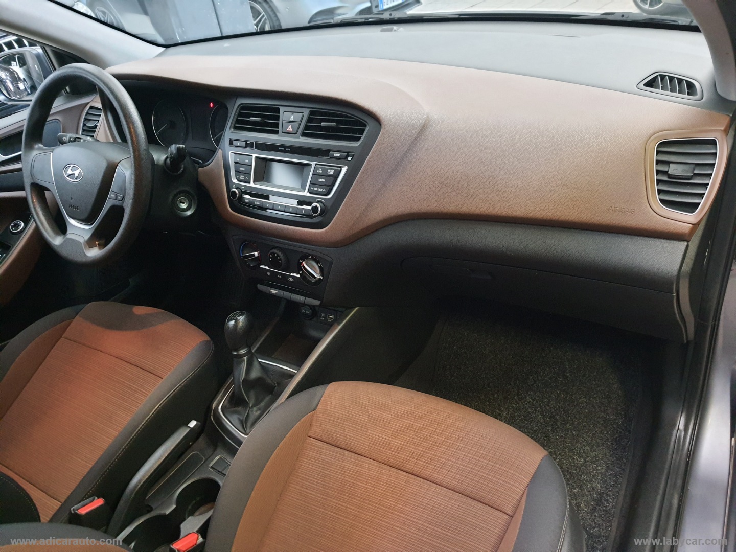 i20 1.2 84 CV 5p. Style - immagine 9