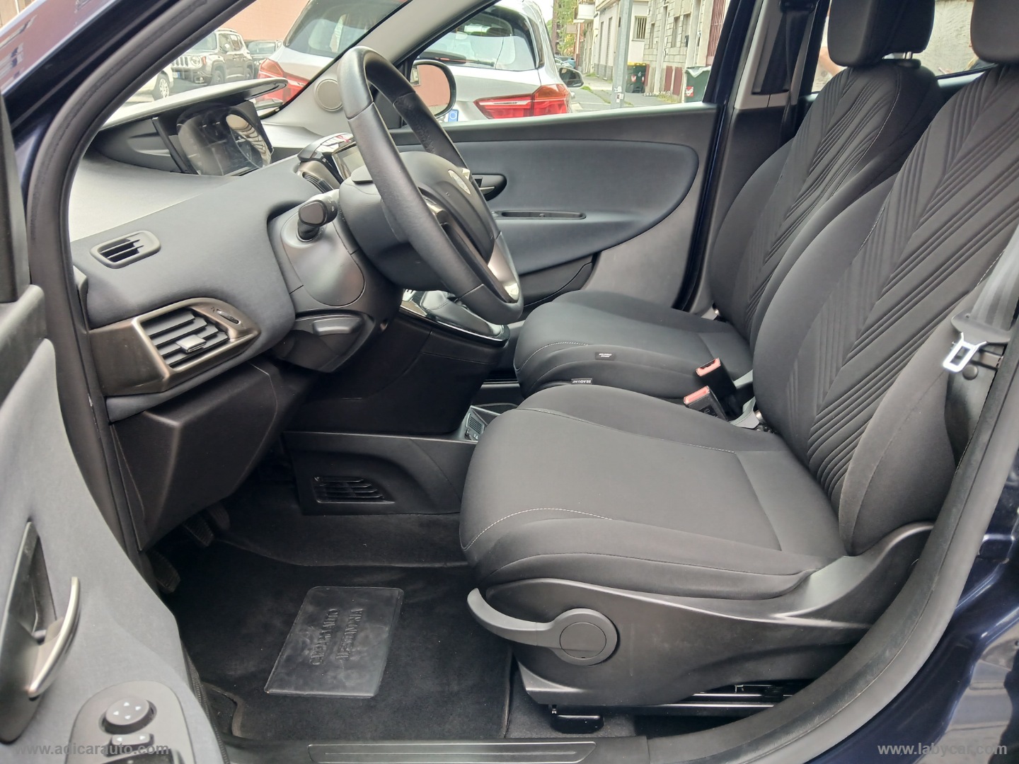 Ypsilon 1.2 69 CV 5p. GPL Ecochic - immagine 9