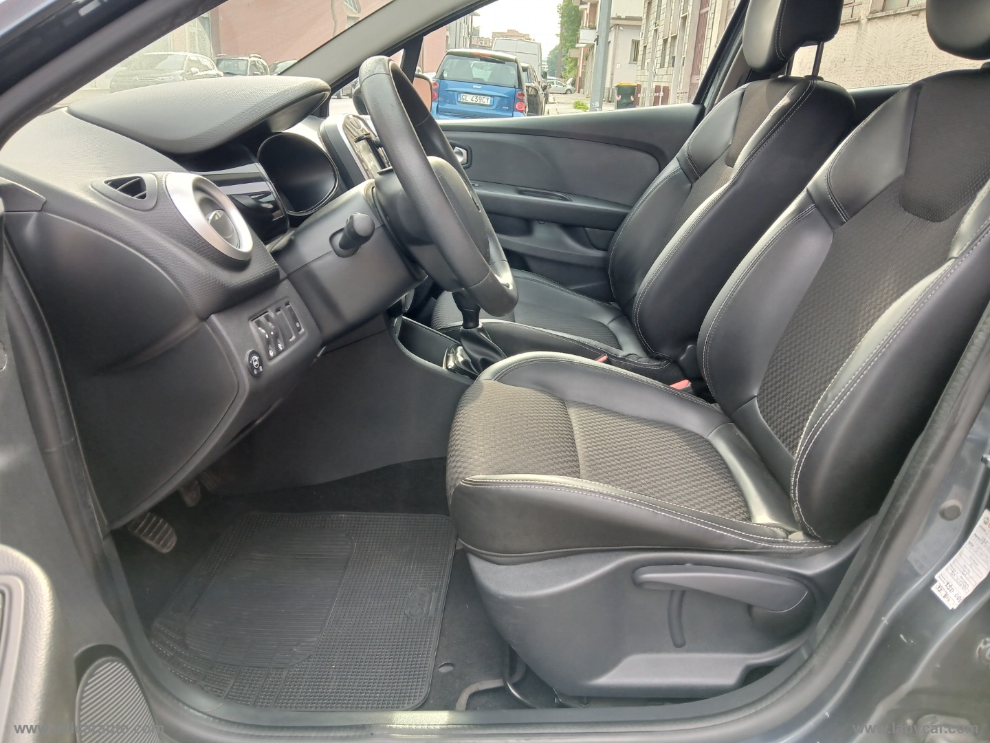 Clio TCe 12V 90 GPL S&S 5p. Energy Duel - immagine 9