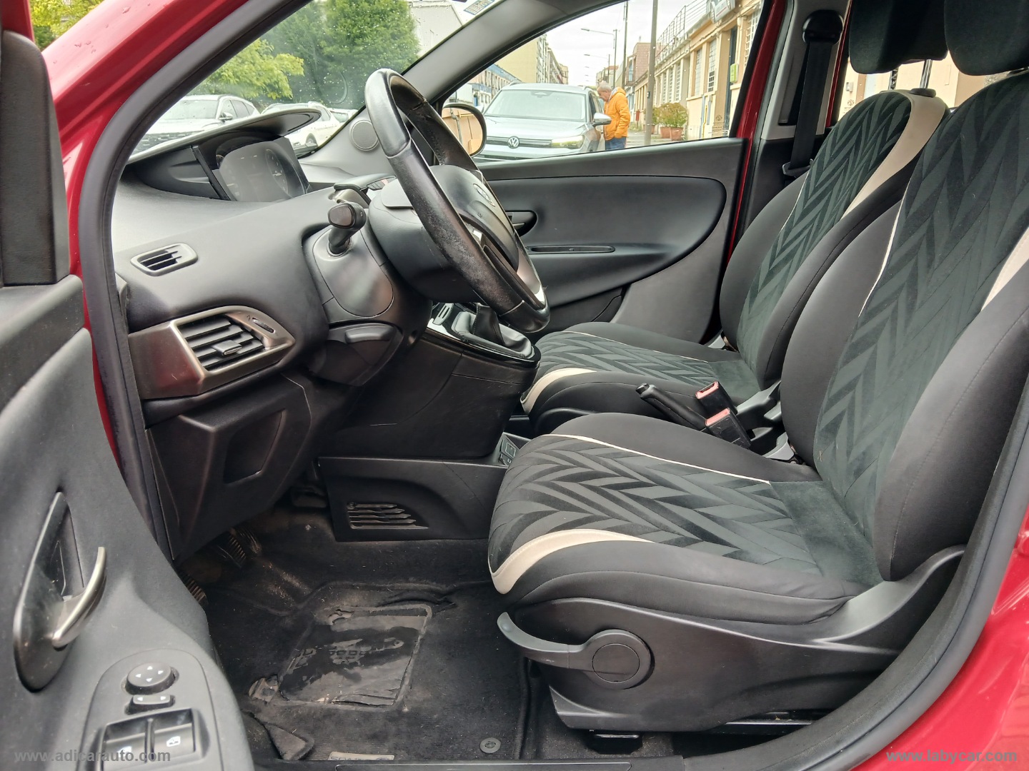Ypsilon 1.2 69 CV 5p. - immagine 9