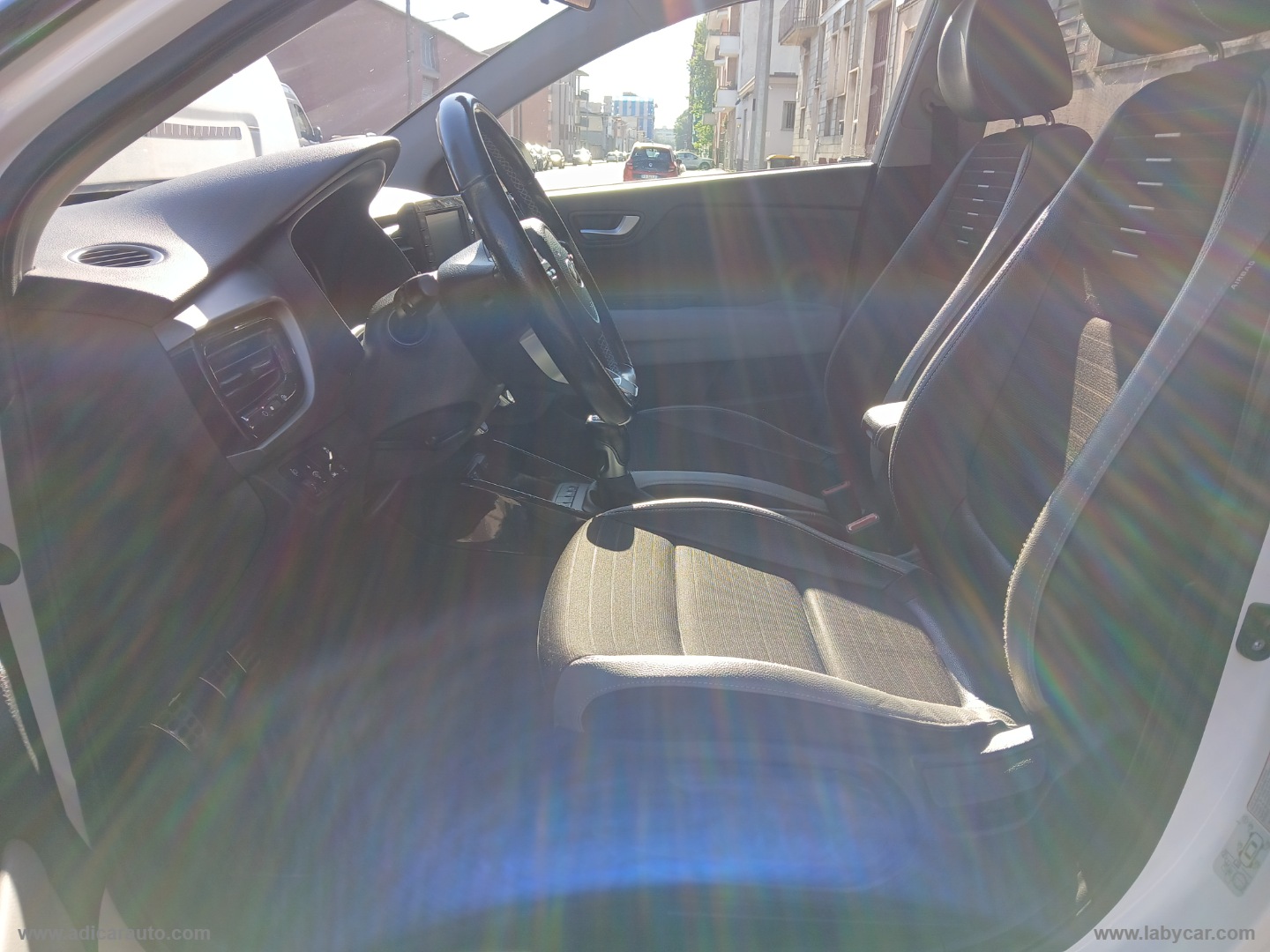 Stonic 1.6 CRDi 115 CV - immagine 9