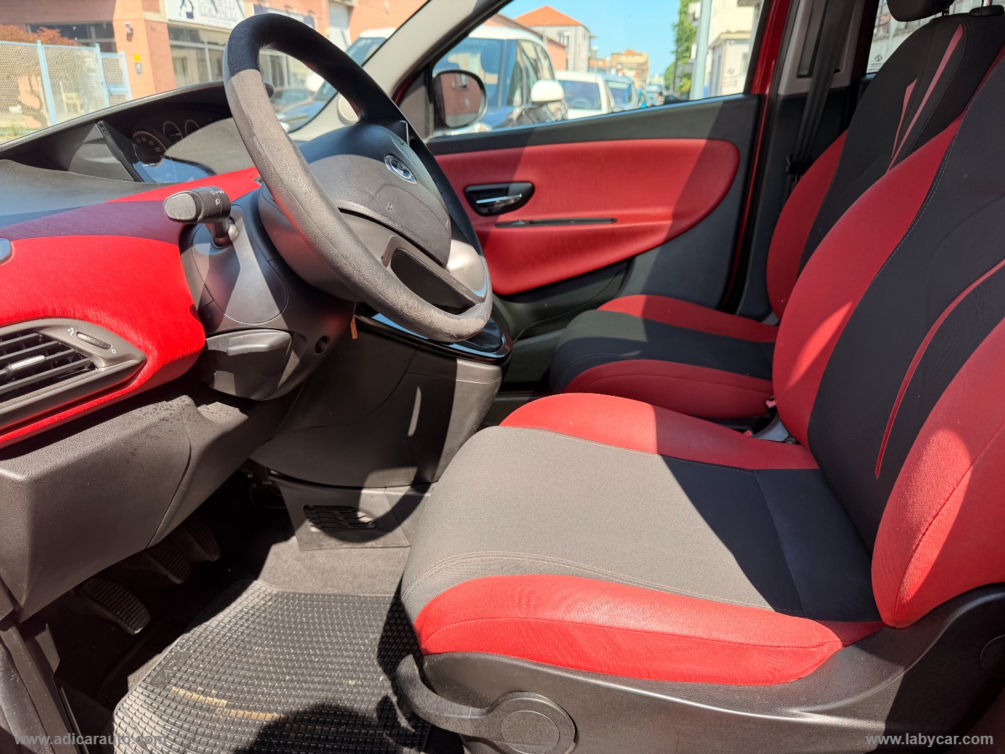 Ypsilon 0.9 T.Air 85 CV 5p. S&S Platinum - immagine 9