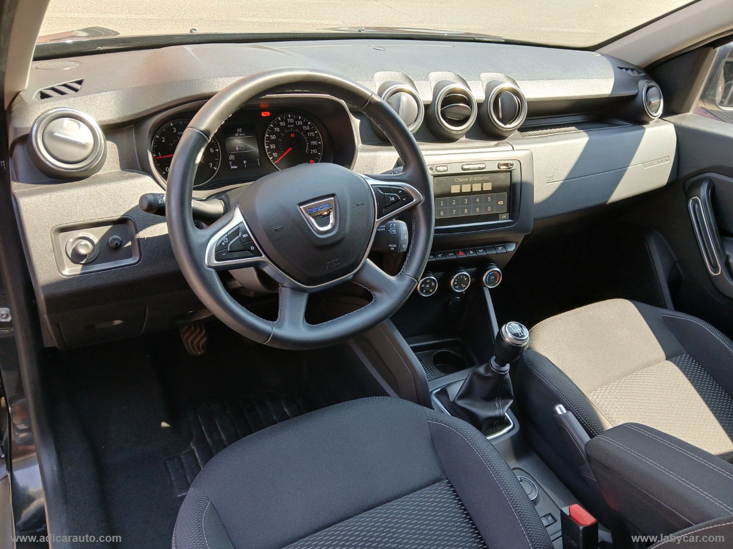 Duster 1.5 Blue dCi 8V 115 4x4 - immagine 9