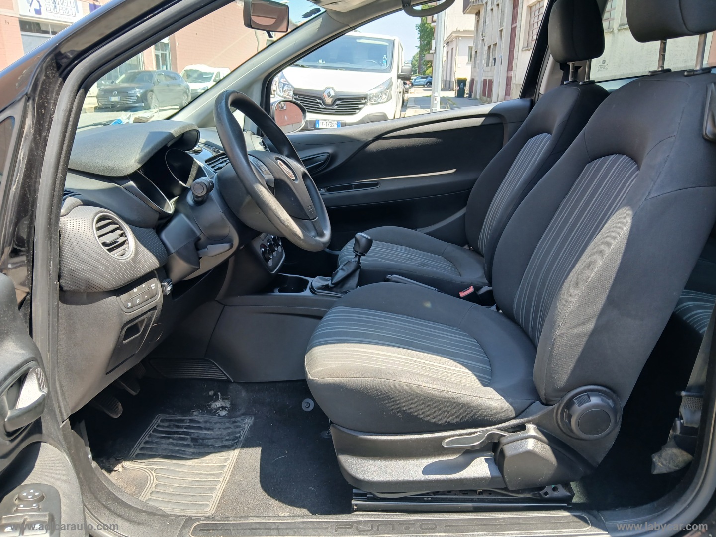 Punto 1.2 8V 3p. Lounge - immagine 9