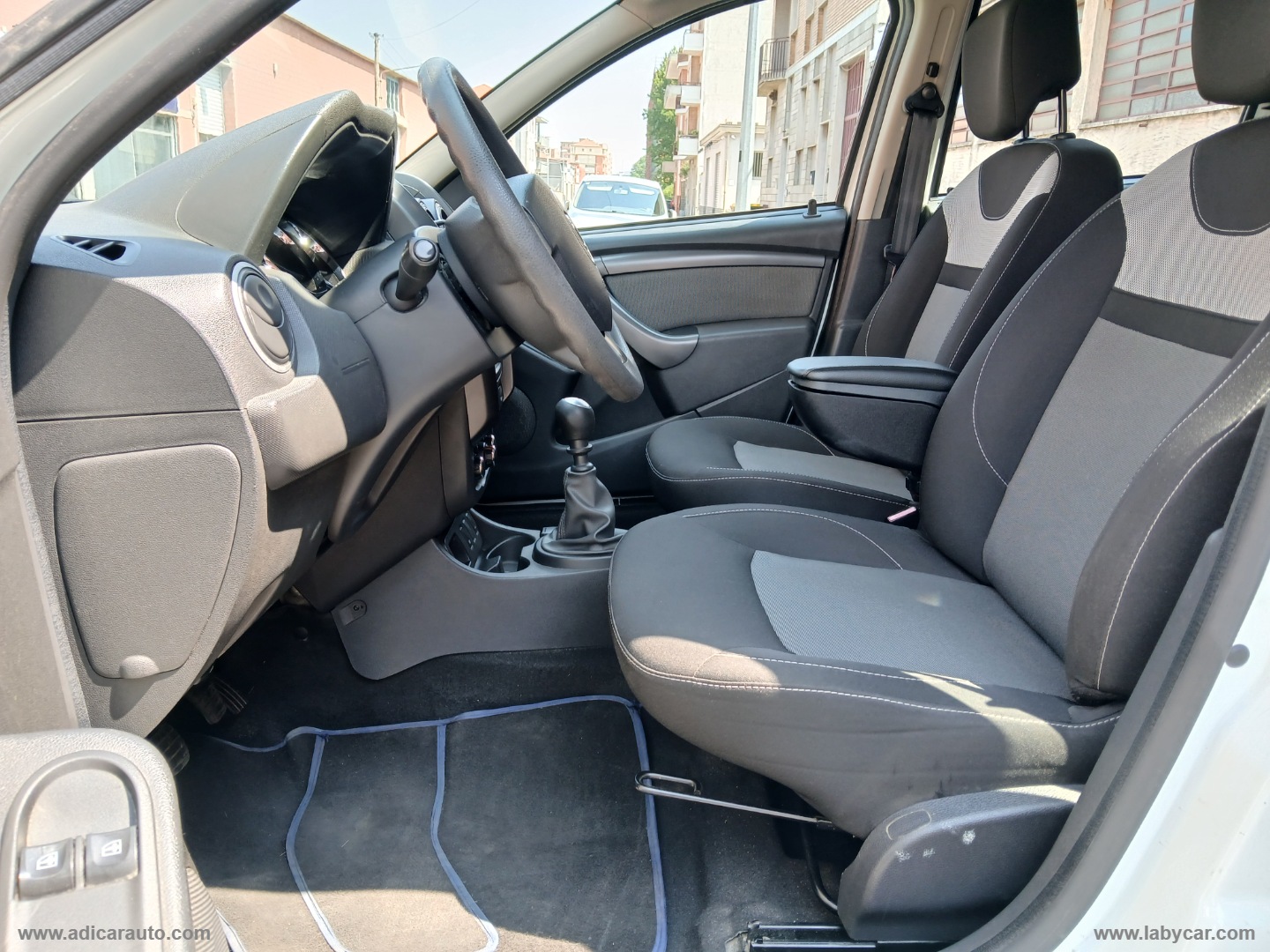 Duster 1.5 dCi 110 CV S&S 4x2 Ambiance - immagine 9