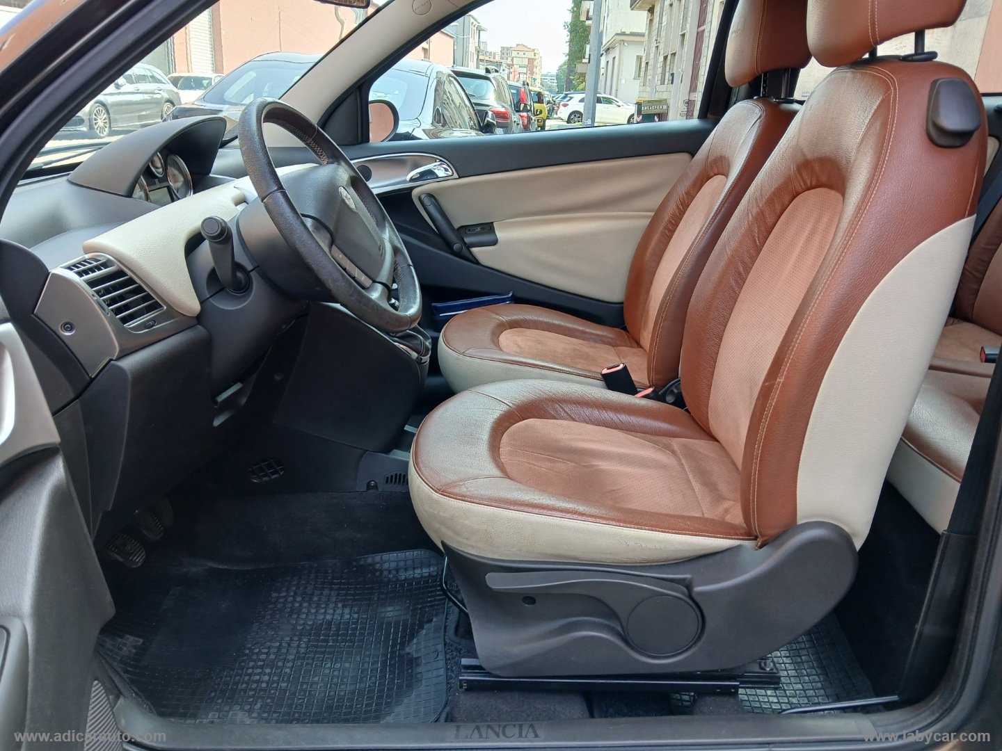 Ypsilon 1.4 16V 95 CV - immagine 9