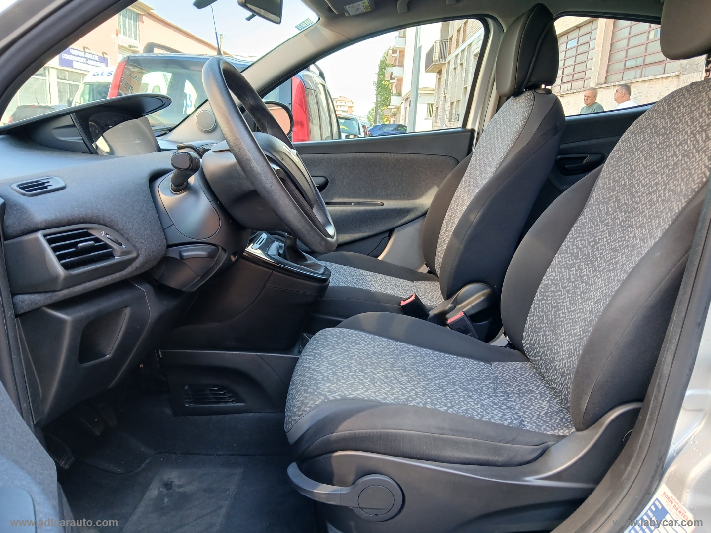Ypsilon 1.2 69 CV 5p. GPL Ecochic - immagine 9