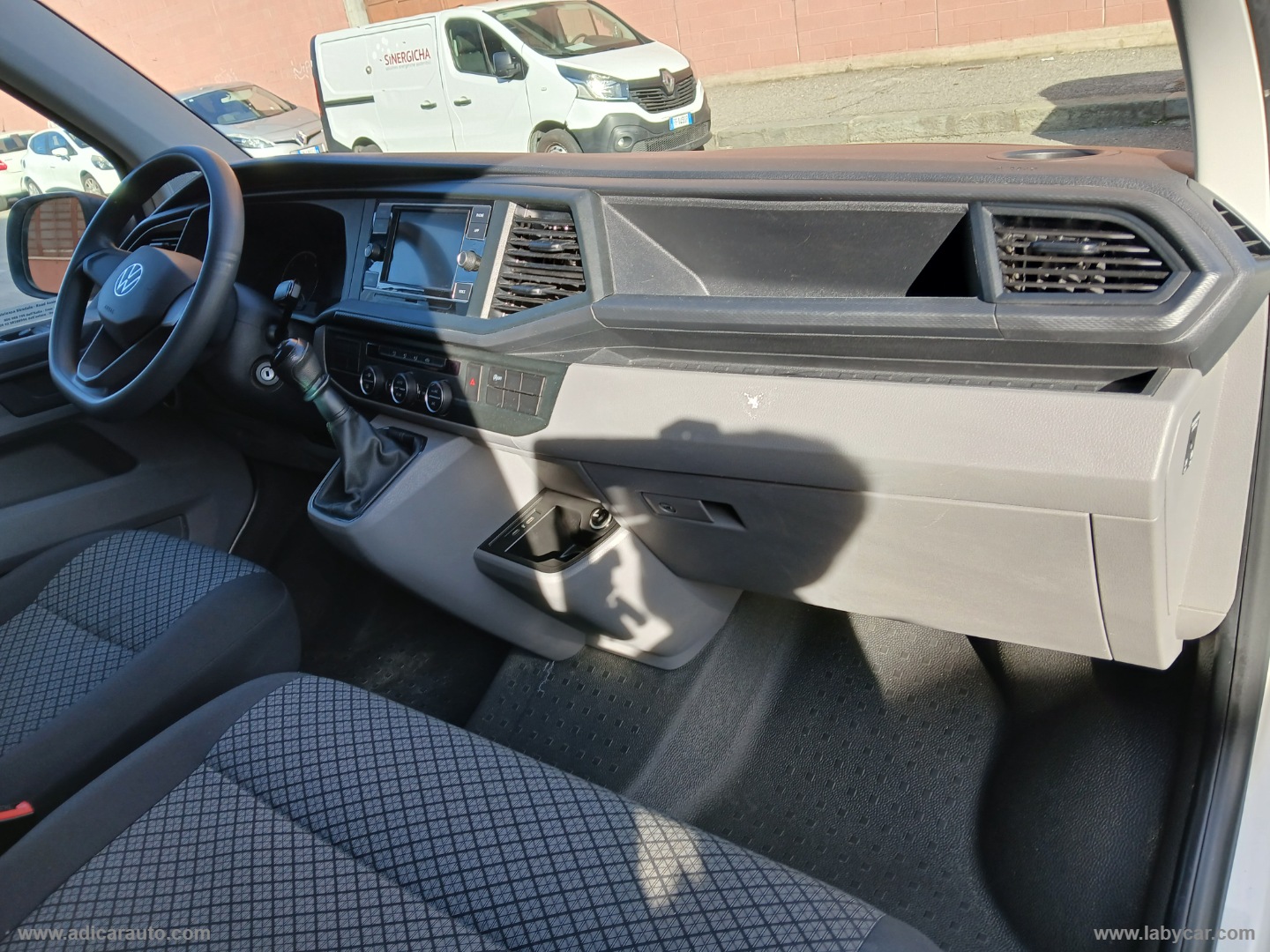 Caravelle 2.0 TDI 110 CV 9 POSTI IVA ESPOSTA - immagine 9