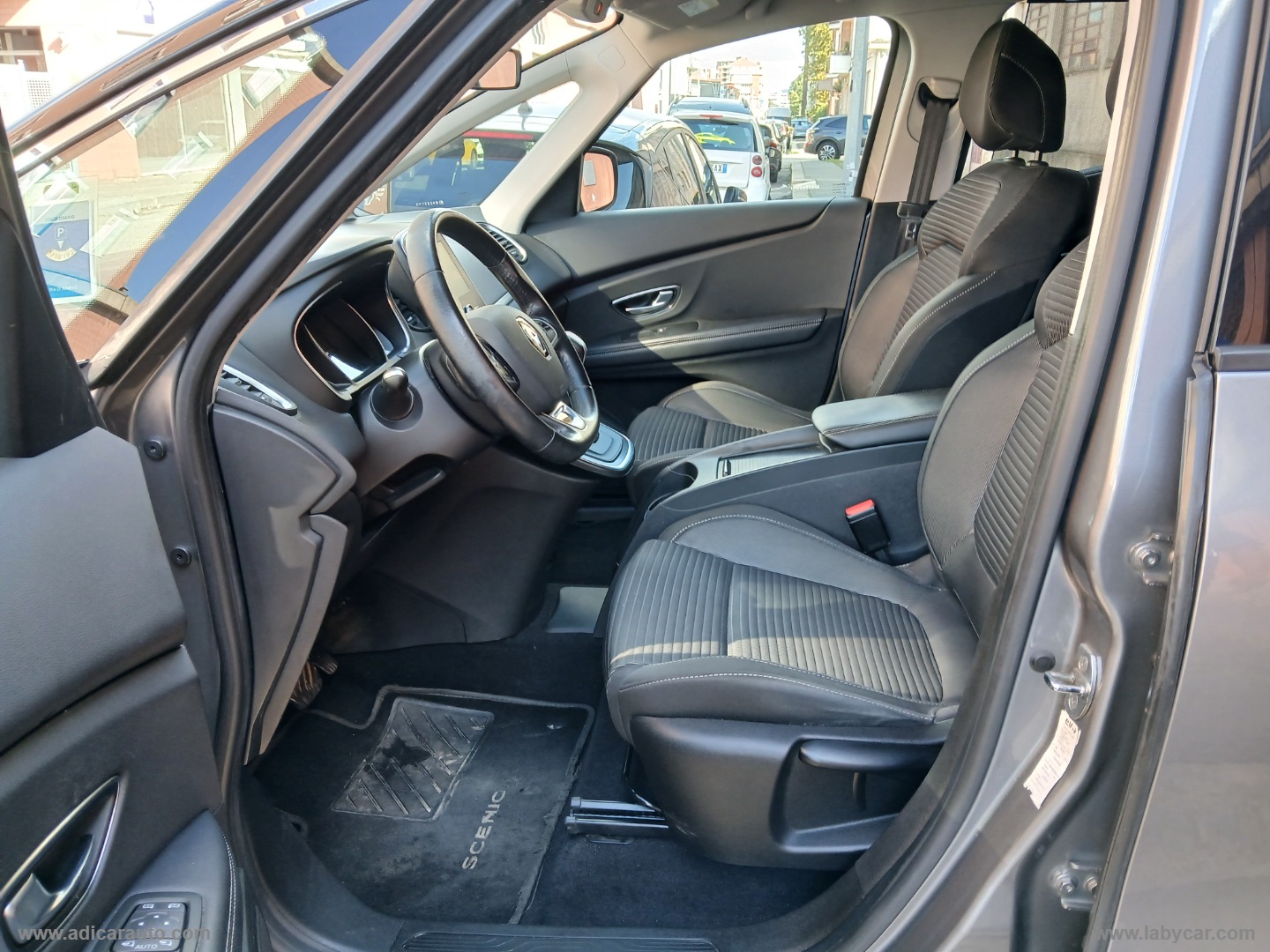 Scénic dCi 8V 110 CV EDC Energy Zen - immagine 9