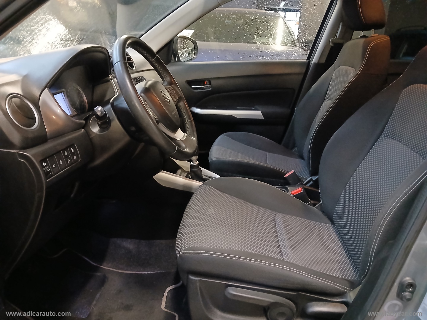 Vitara 1.6 DDiS 4WD All Grip V-Top - immagine 9