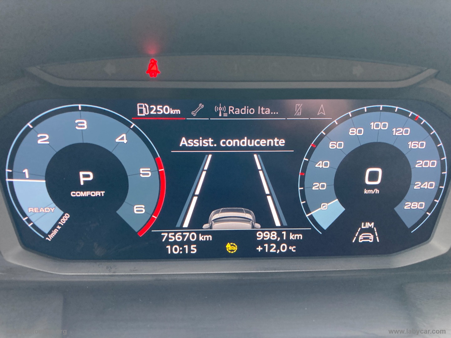 Q3 SPB 35 TDI quattro S tr. S line ed. - immagine 9