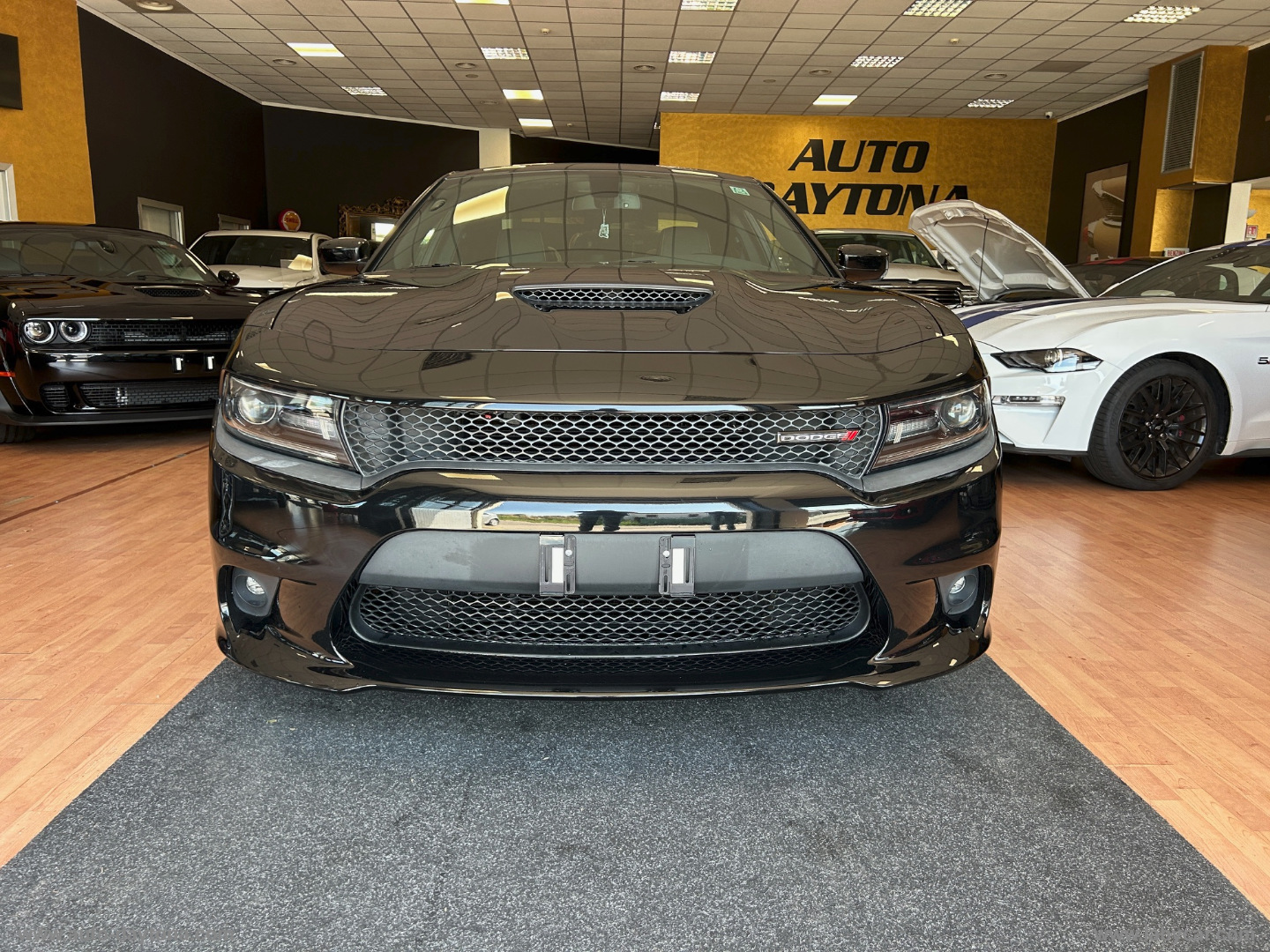 CHARGER SRT 5.7 V8 - immagine 9