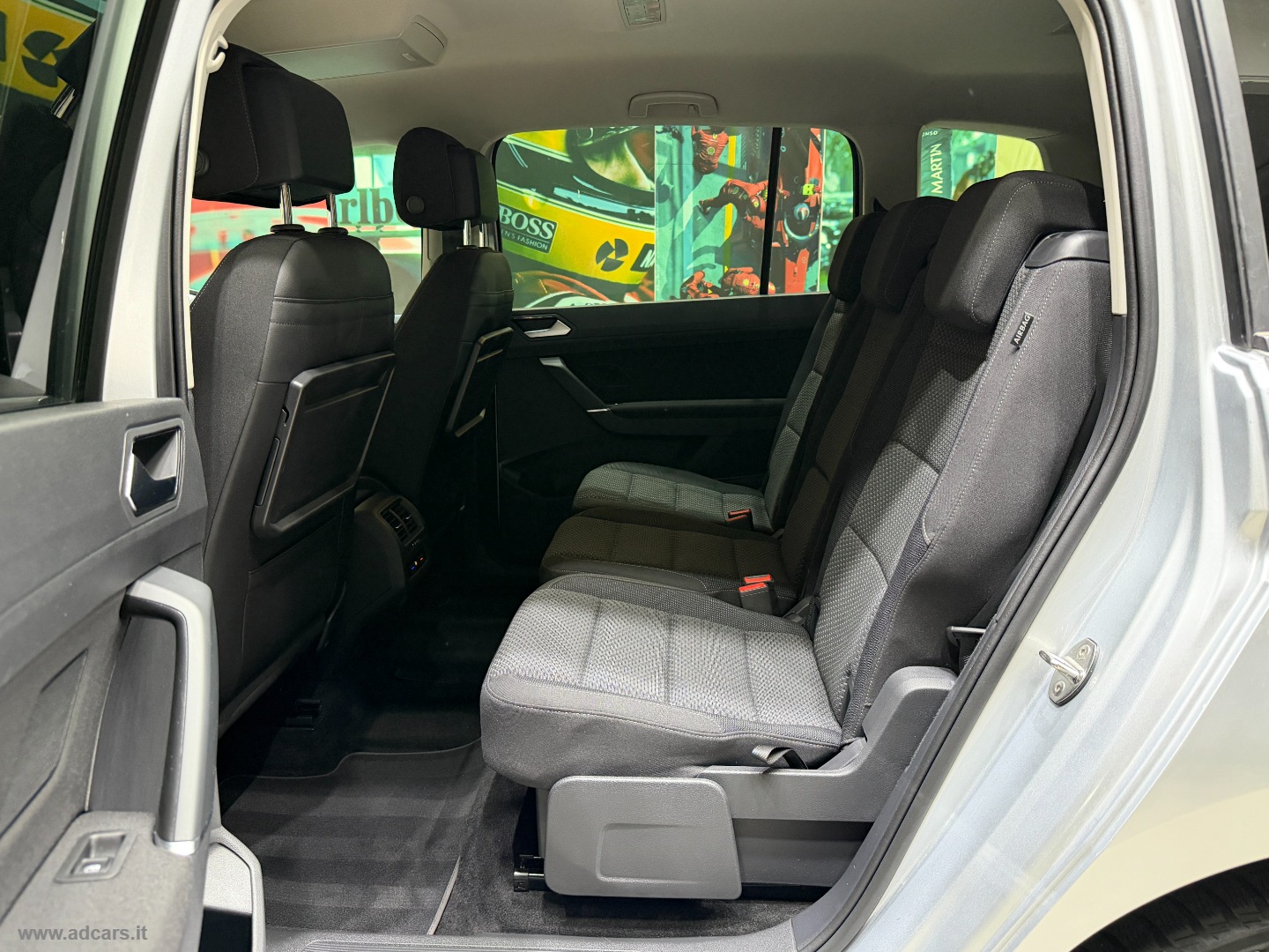Touran 2.0 TDI 150 CV Business BMT *7 POSTI* - immagine 9