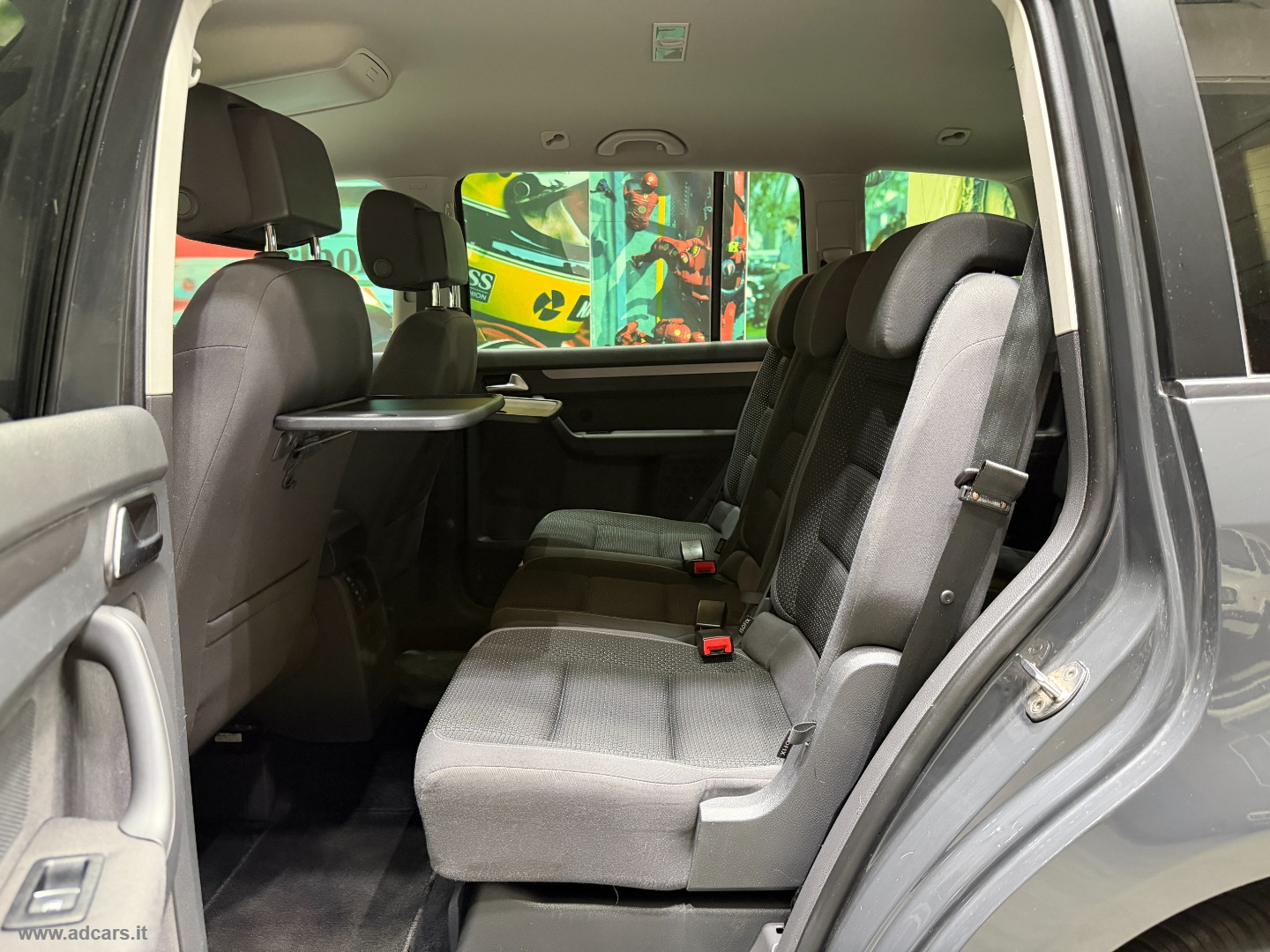 Touran 2.0 TDI 150 CV DSG Business BMT - immagine 9