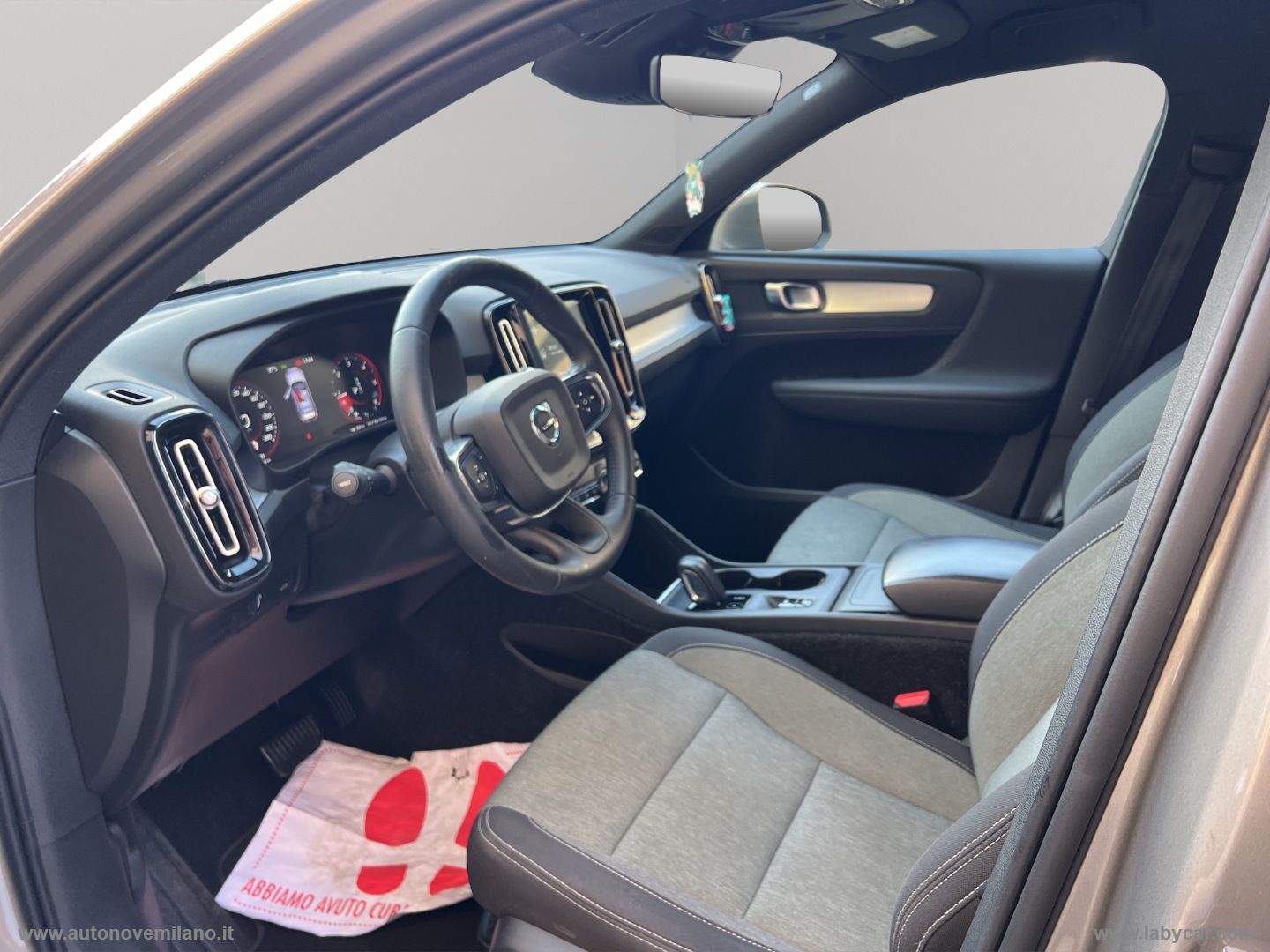XC40 D3 Geartronic Momentum Pro - immagine 9