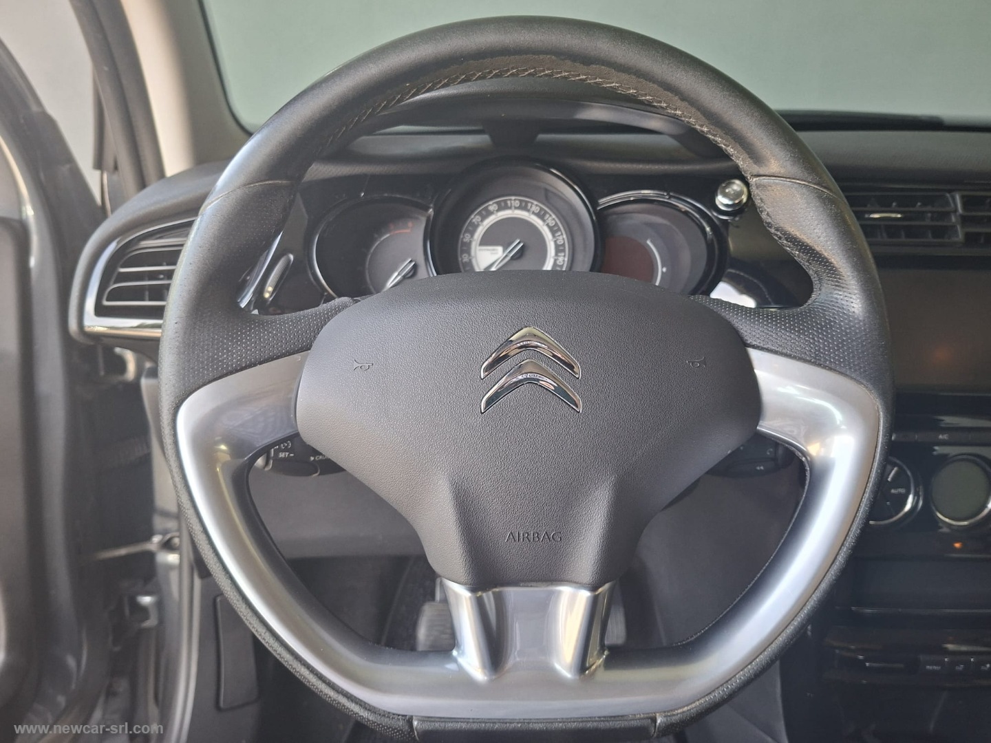 C3 1.4 HDi 70 Exclusive - immagine 9