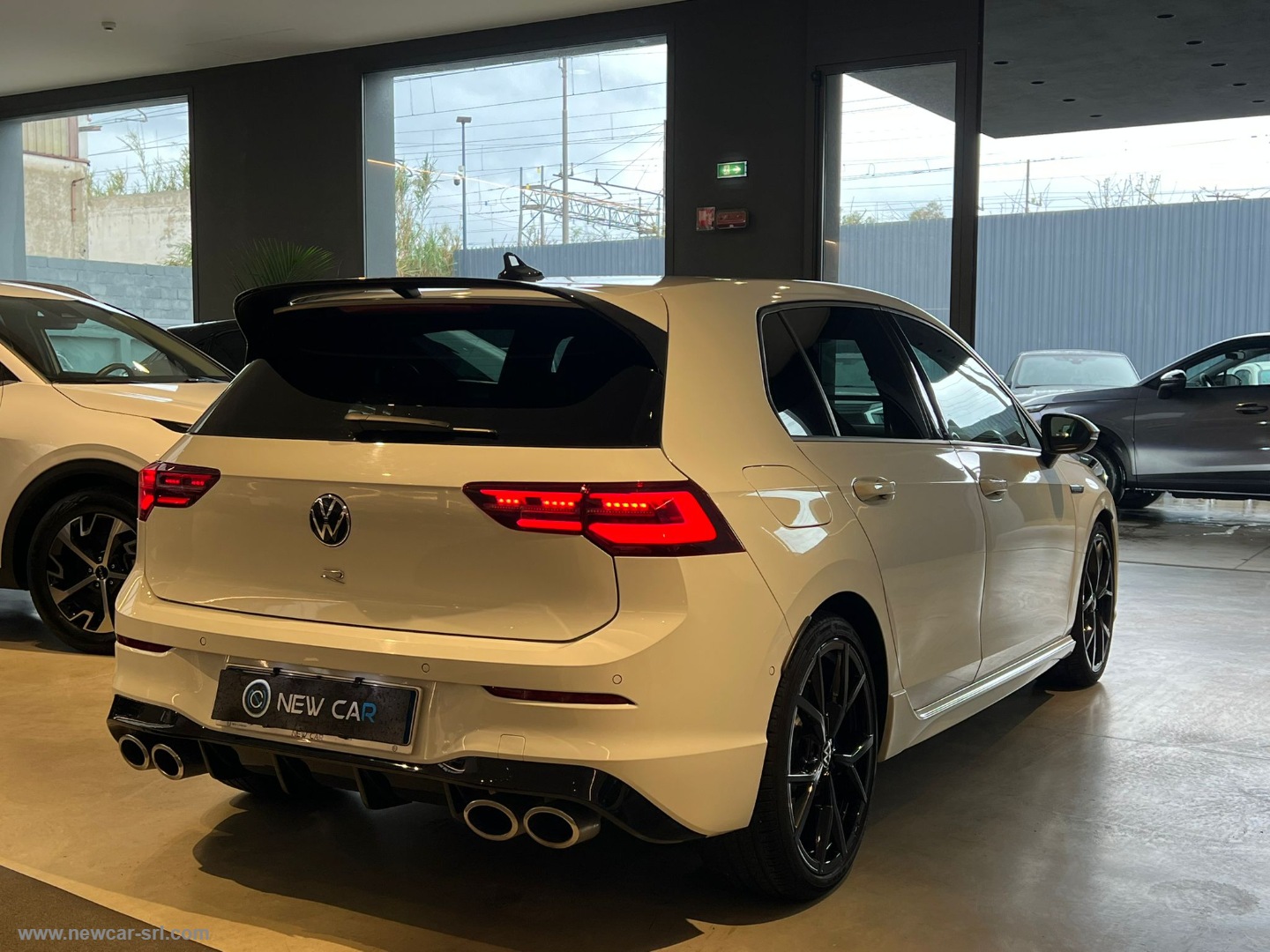 Golf 2.0 TSI R DSG 4Motion - immagine 9