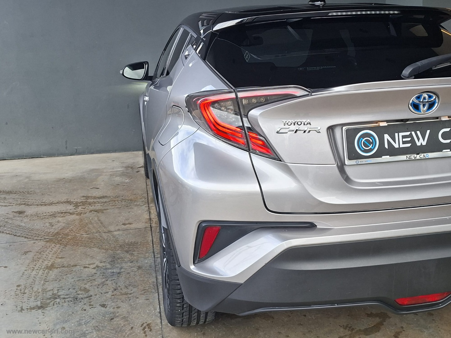 C-HR 1.8 Hybrid E-CVT Active - immagine 9