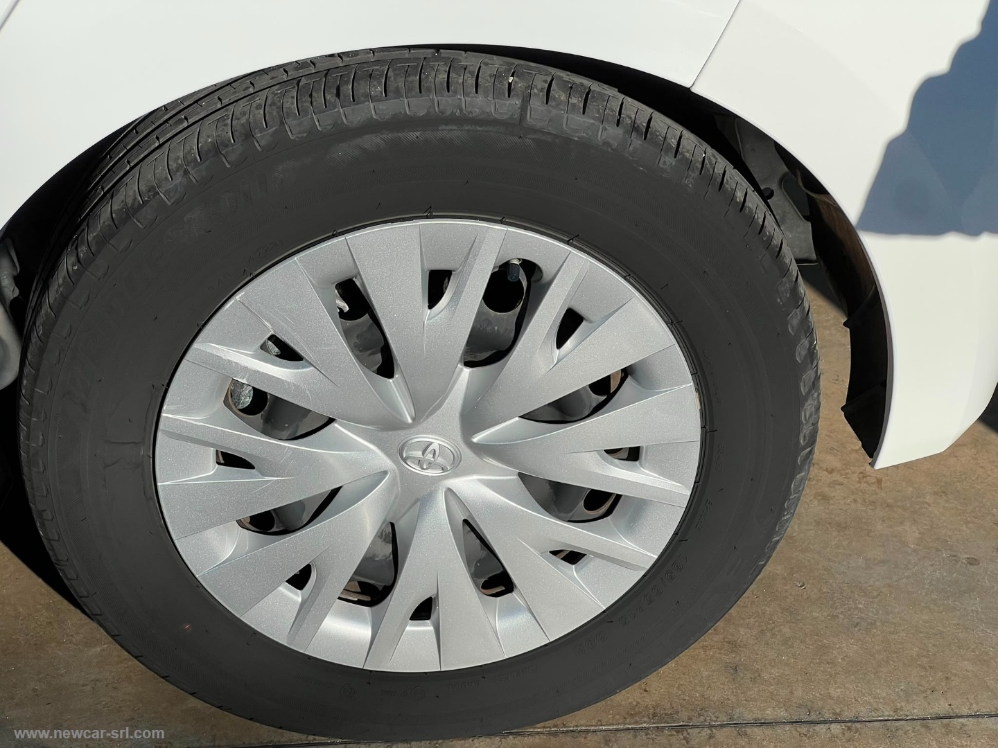 Yaris 1.5 Hybrid 5p. Business - immagine 9
