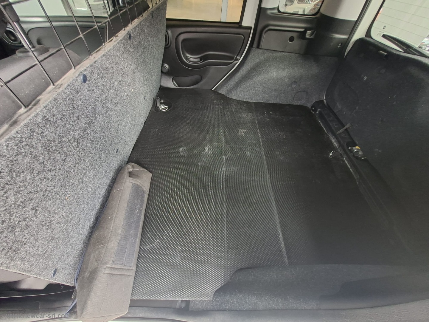 Panda 1.0 S&S Hybrid Van 2 posti - immagine 9
