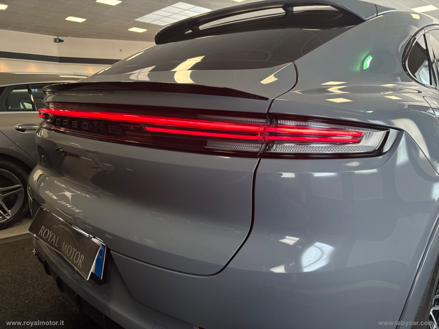 Cayenne Coup? 3.0 V6 E-Hybrid - immagine 9