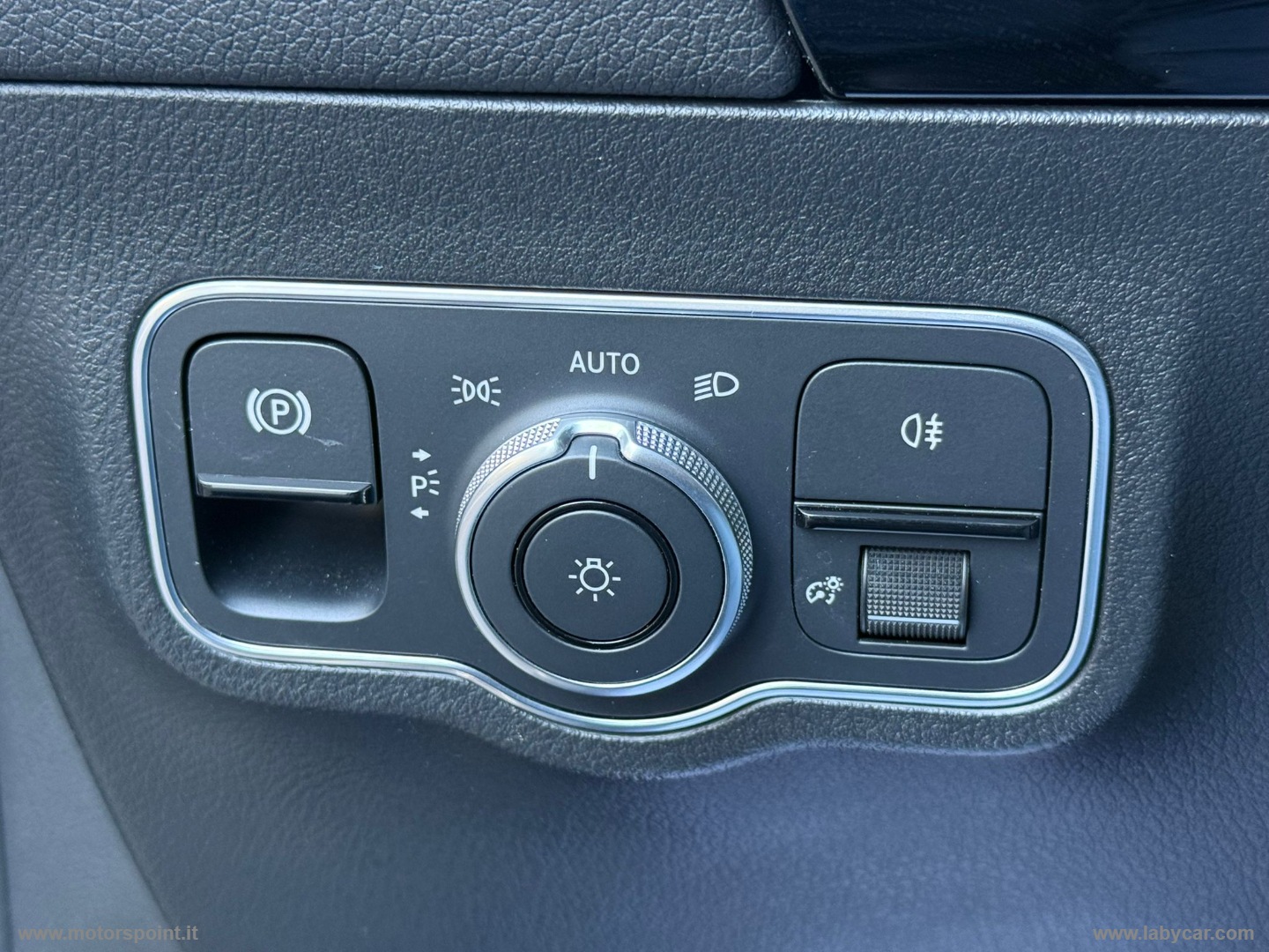 GLA 180 d Automatic Premium - immagine 9