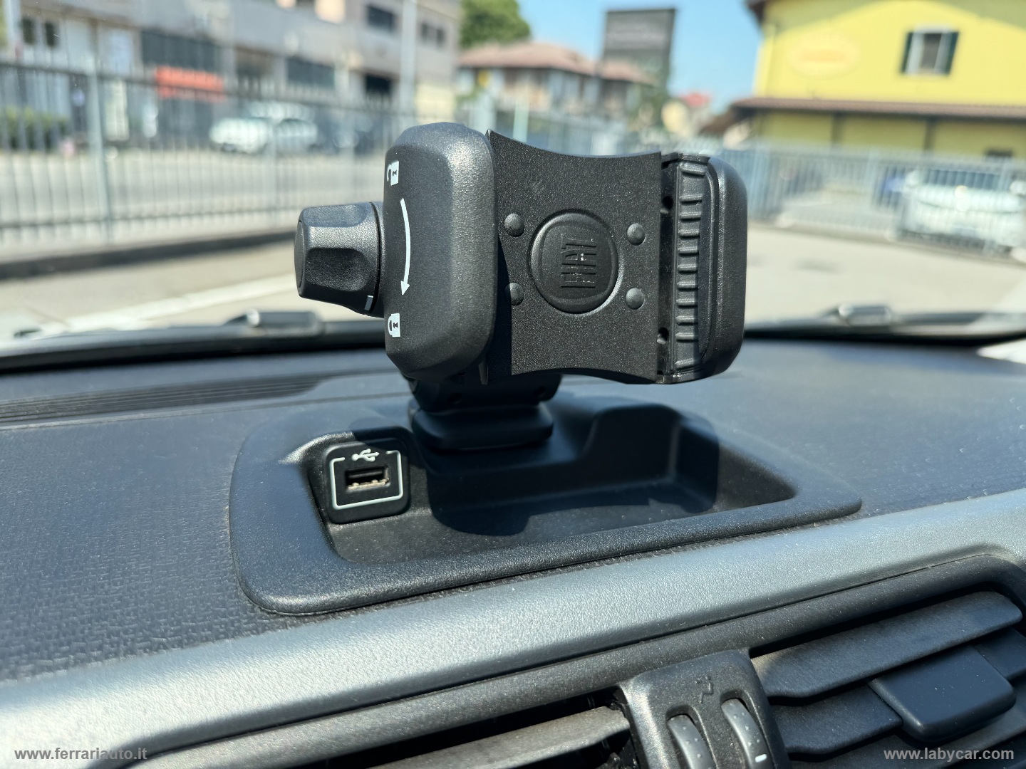 Panda 1.0 FireFly S&S Hybrid 5POSTI - immagine 9