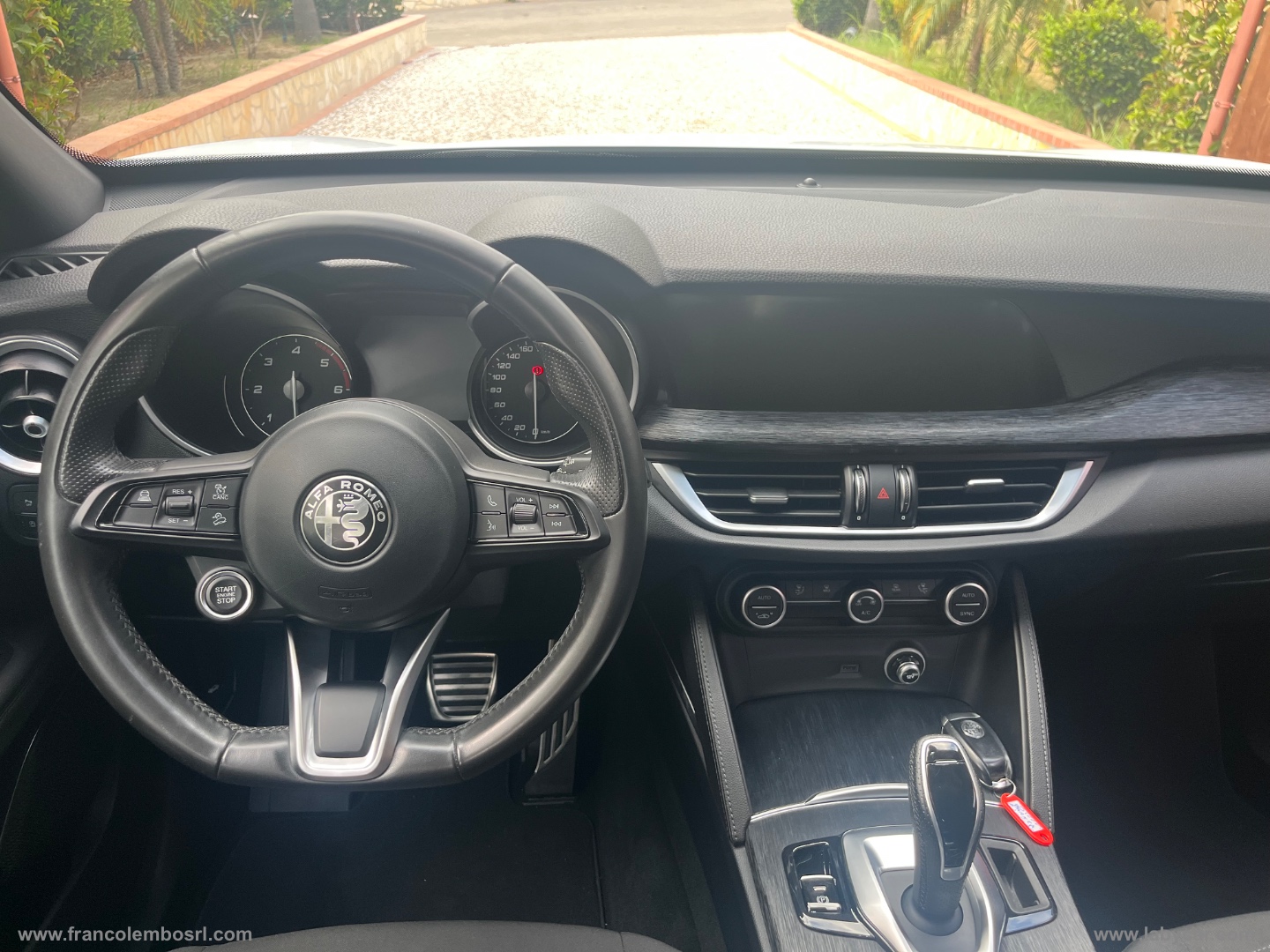 Stelvio 2.2 T.d. 190 CV AT8 Q4 Sup. Bus. - immagine 9