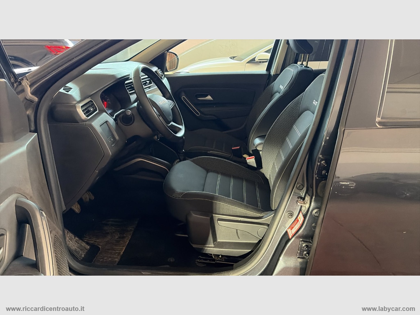 Duster 1.0 TCe GPL 4x2 Journey UP - immagine 9