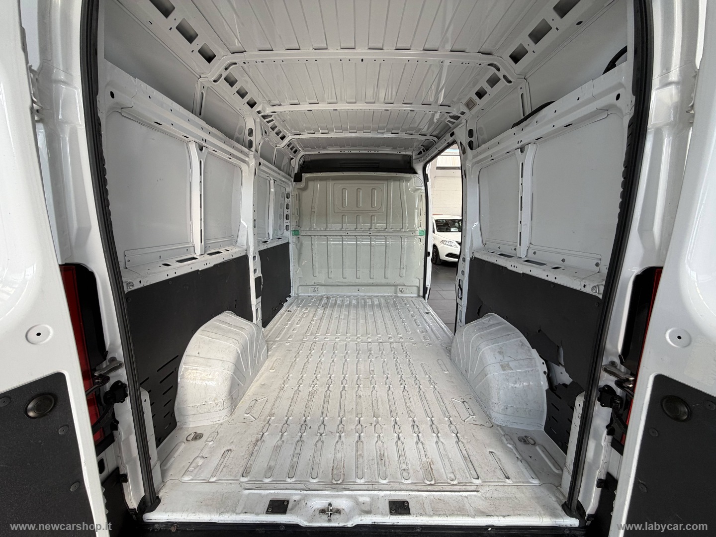 Jumper 33 BlueHDi 120 S&S PM-TM Furgone - immagine 9