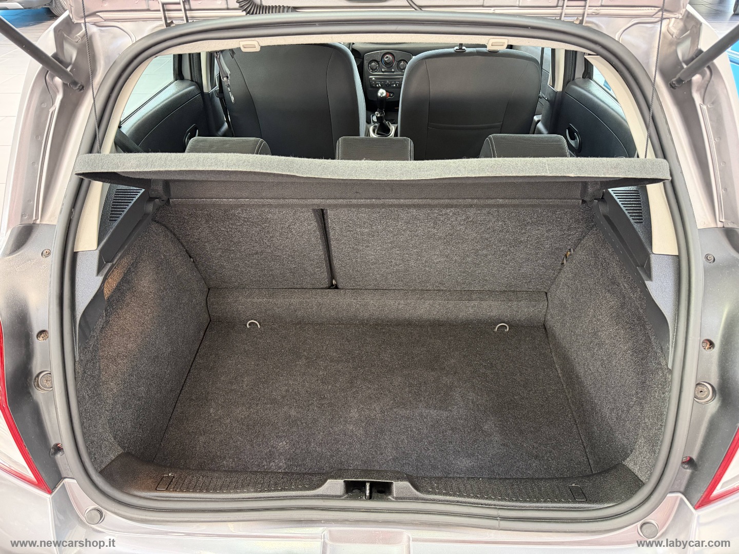 Clio 1.2 5p. Luxe NEOPATENTATI - immagine 9