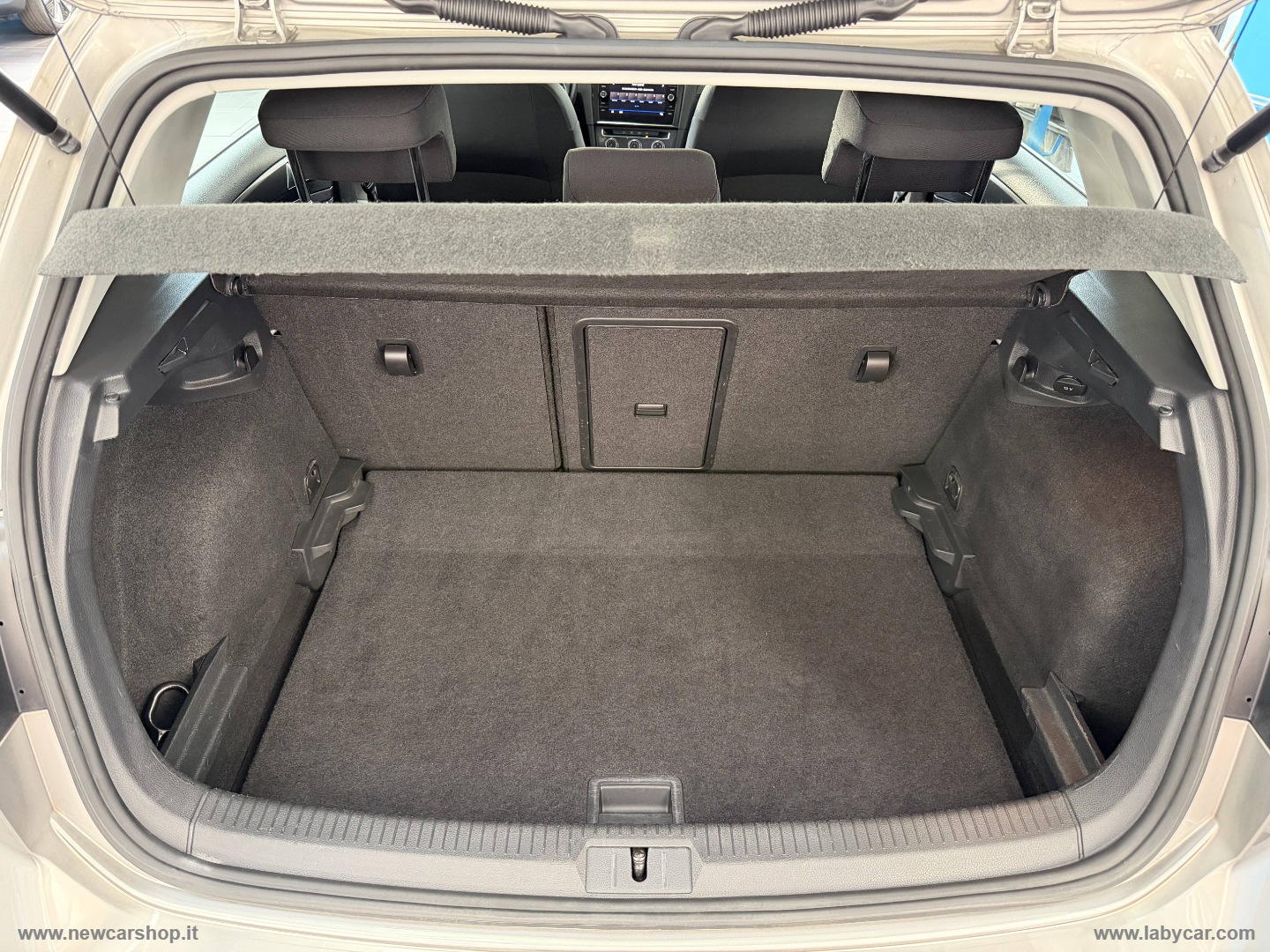 Golf 1.6 TDI 115CV 5p. Highline BMT NEOPATENTATI - immagine 9