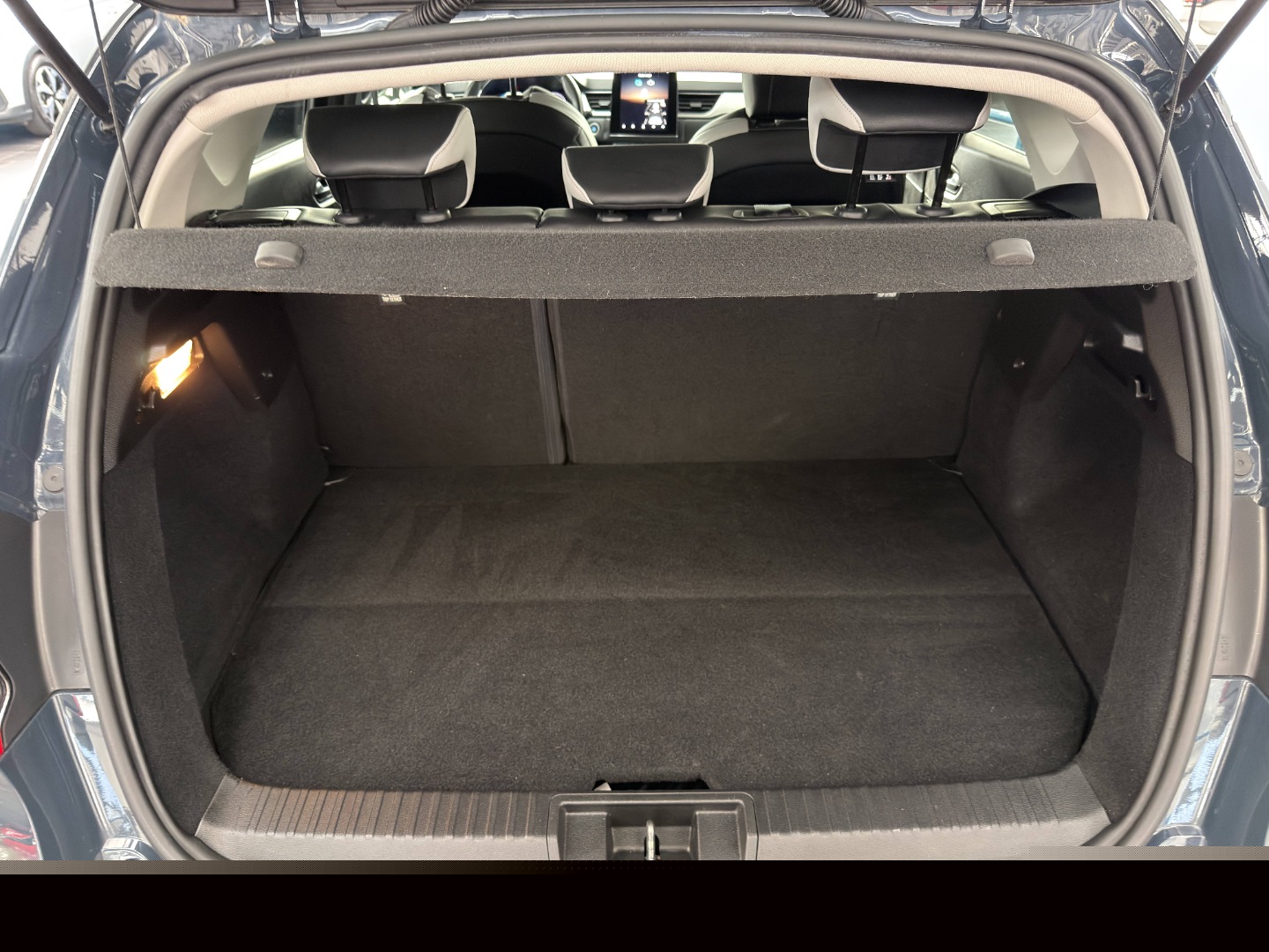 Captur Plug-in Hybrid E-Tech 160 CV Int. - immagine 9