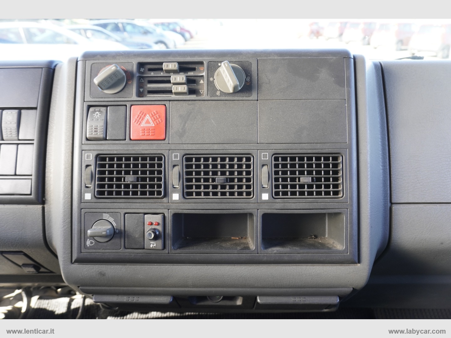 Eurocargo 75 E 14 Boxato con Sponda Idraulica - immagine 9