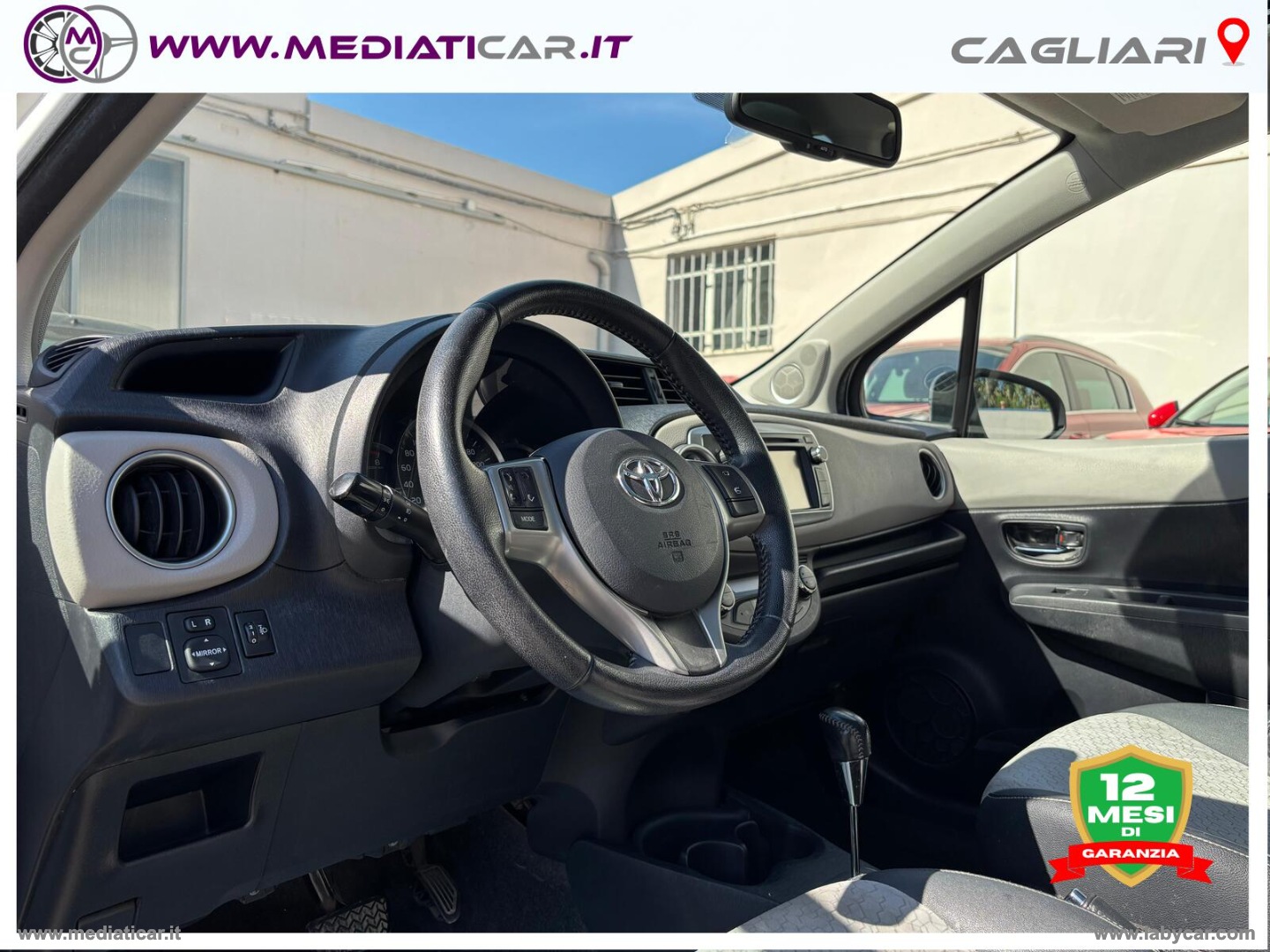 Yaris 1.3 5p. Lounge CVT Stop & Start - immagine 9